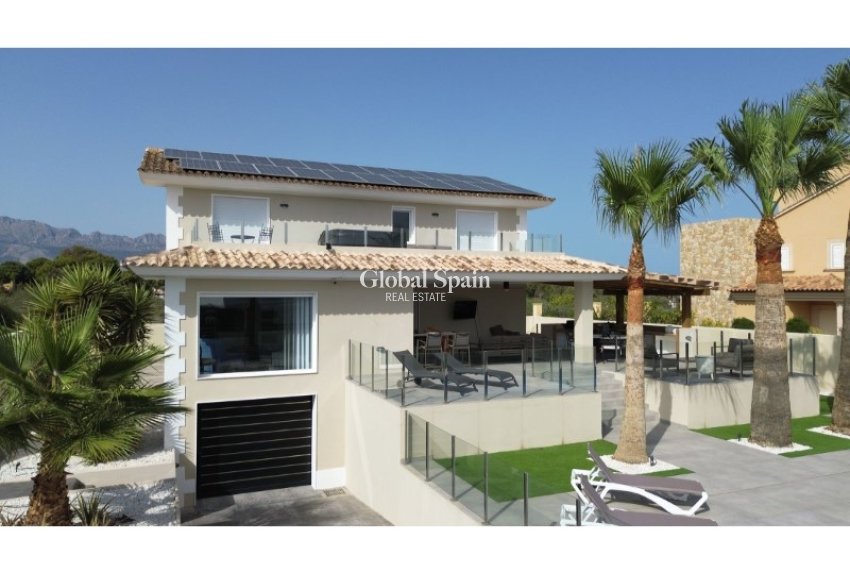 Resale - VILLA -
ALFAZ DEL PI - Costa Blanca