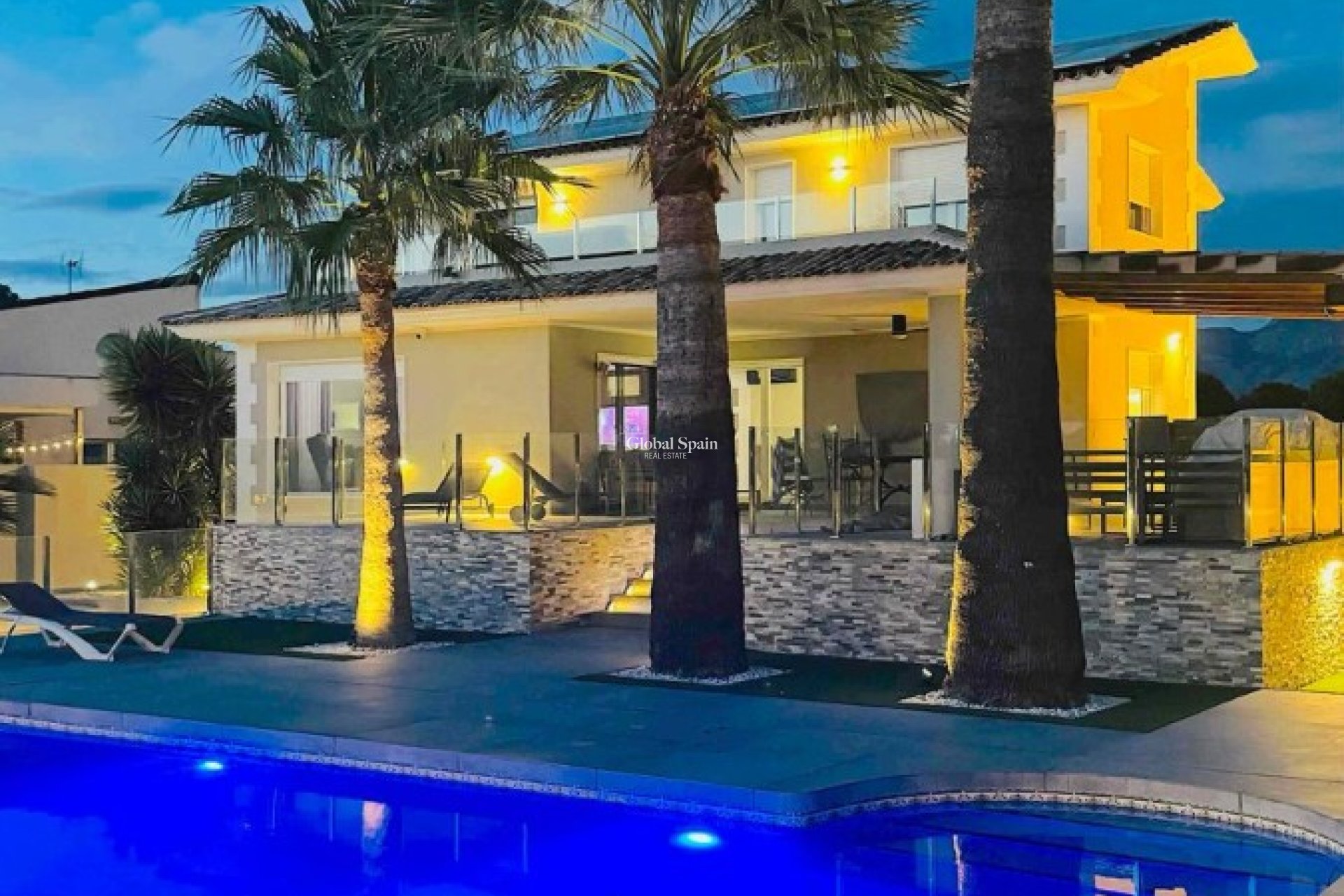 Resale - VILLA -
ALFAZ DEL PI - Costa Blanca