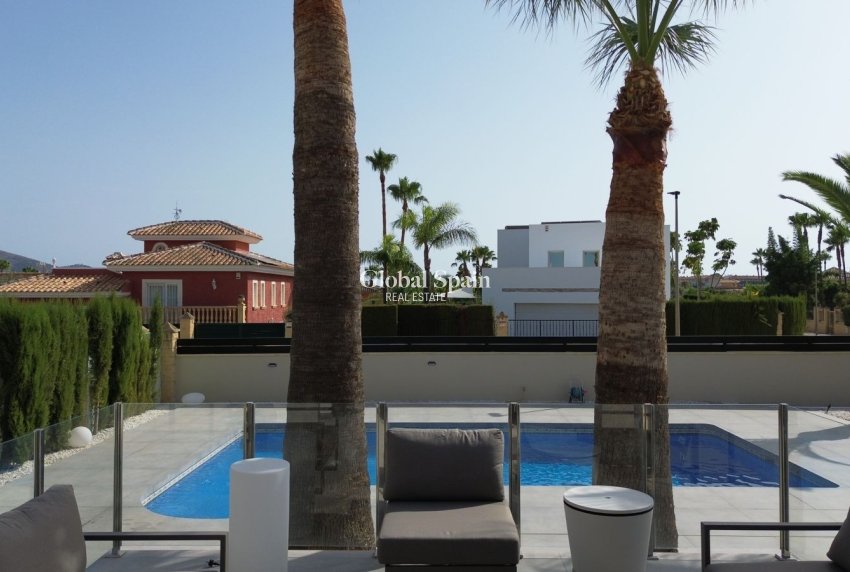 Resale - VILLA -
ALFAZ DEL PI - Costa Blanca