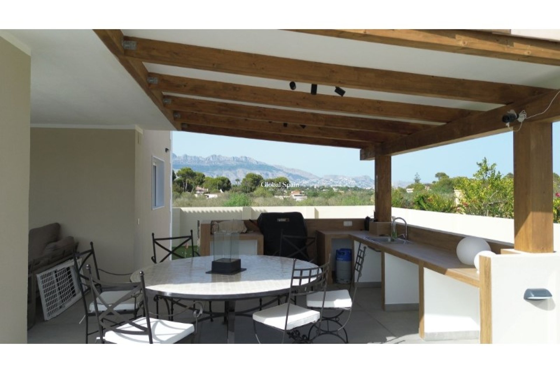 Resale - VILLA -
ALFAZ DEL PI - Costa Blanca