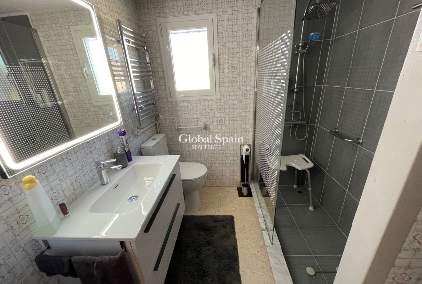 Resale - VILLA -
ALFAZ DEL PI - l'Alfas del Pi