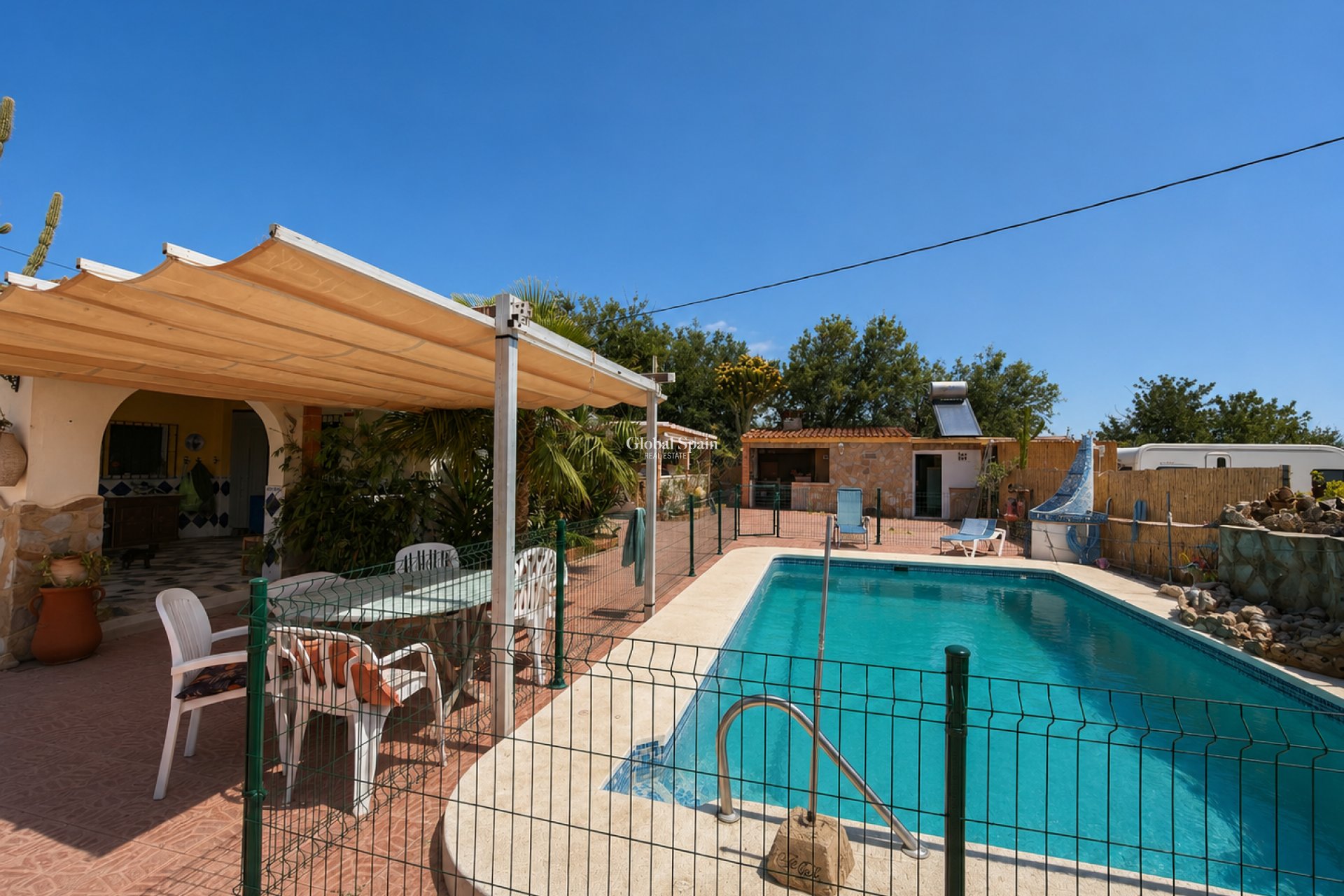 Resale - VILLA -
ALFAZ DEL PI