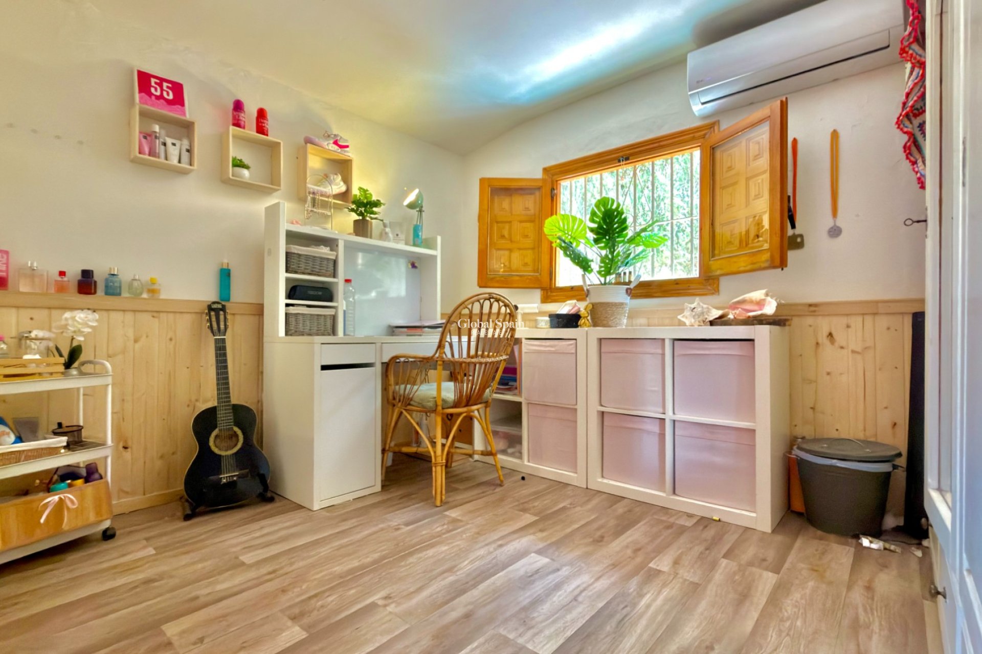 Resale - VILLA -
ALFAZ DEL PI