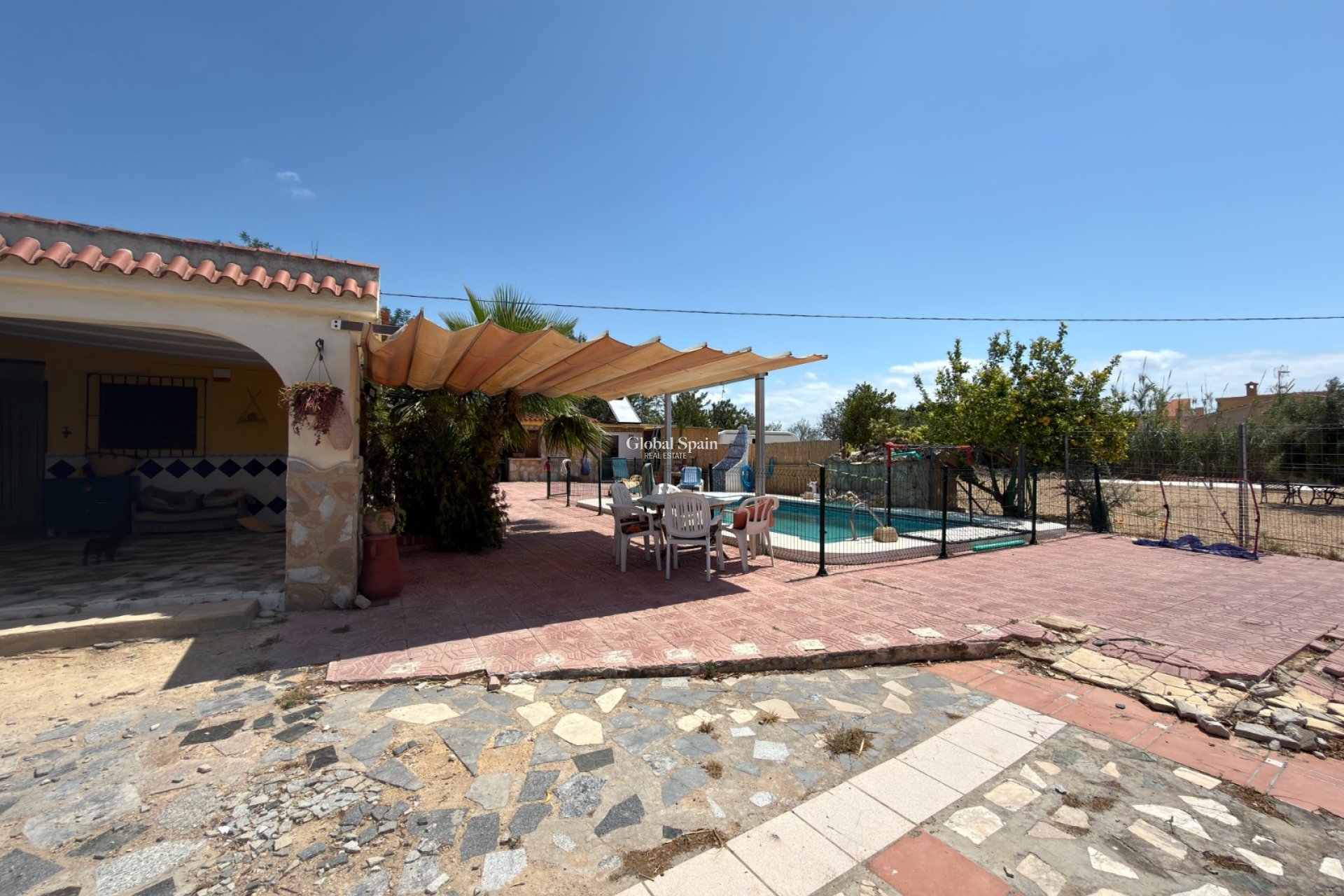 Resale - VILLA -
ALFAZ DEL PI