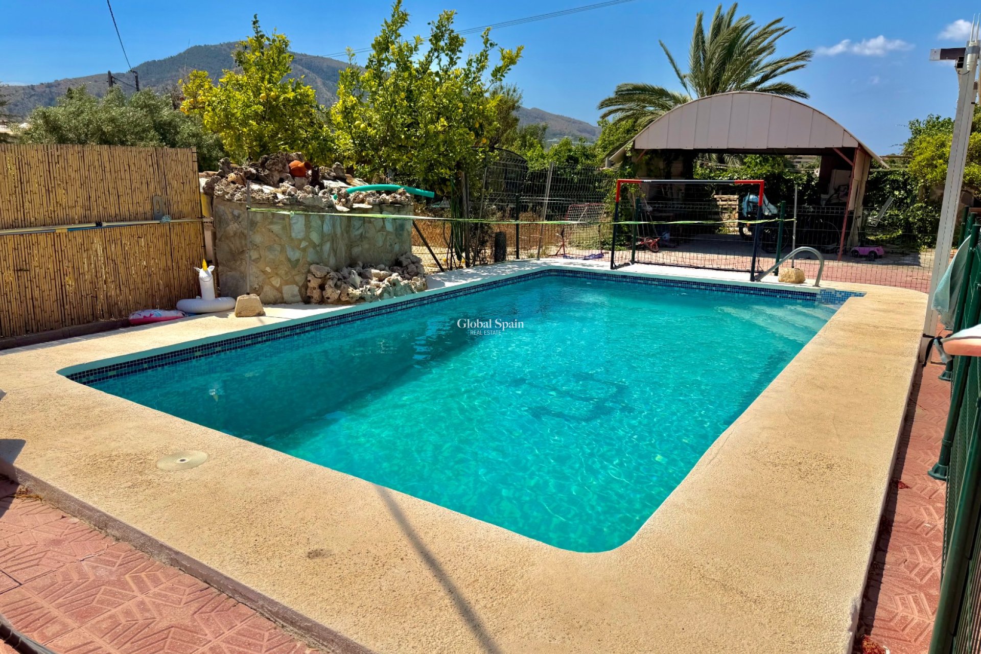Resale - VILLA -
ALFAZ DEL PI