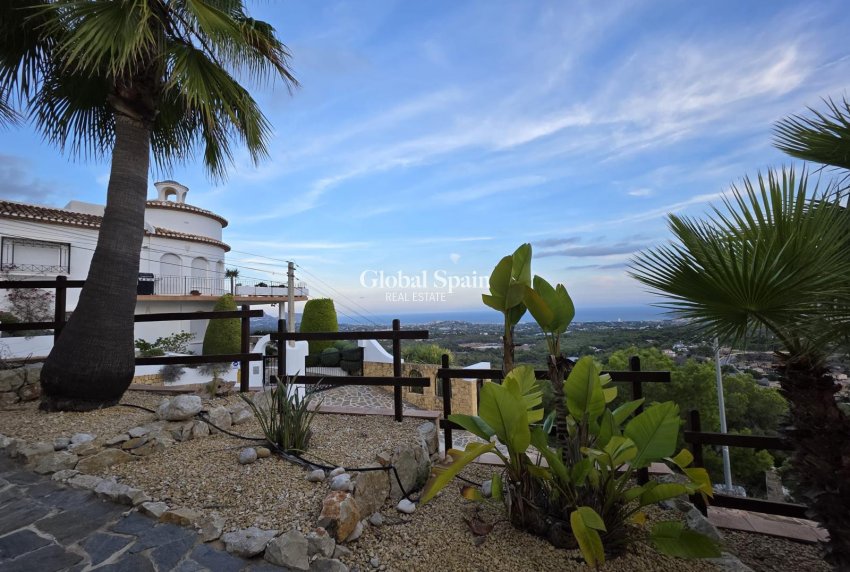 Resale - VILLA -
ALFAZ DEL PI