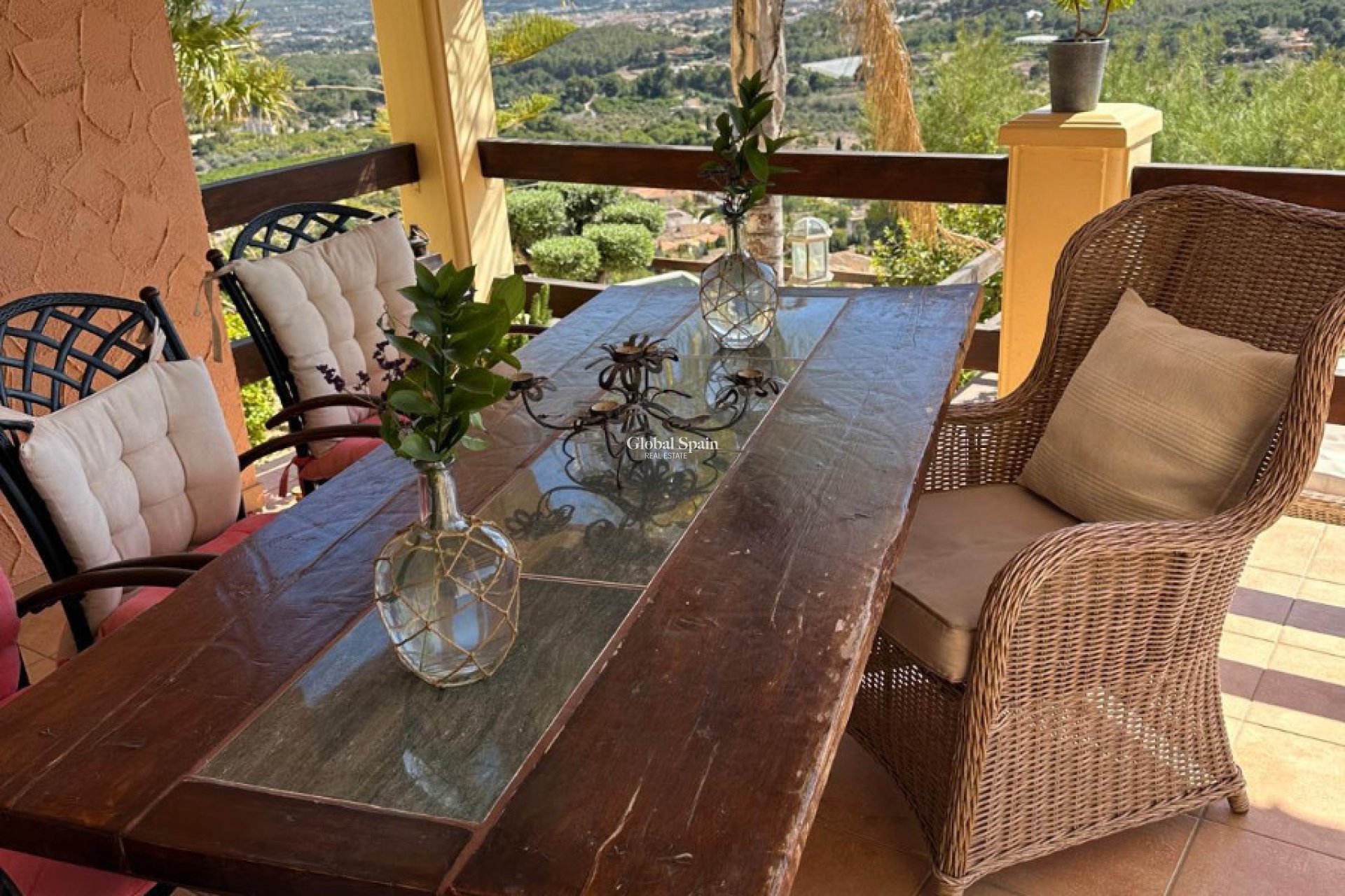 Resale - VILLA -
ALFAZ DEL PI