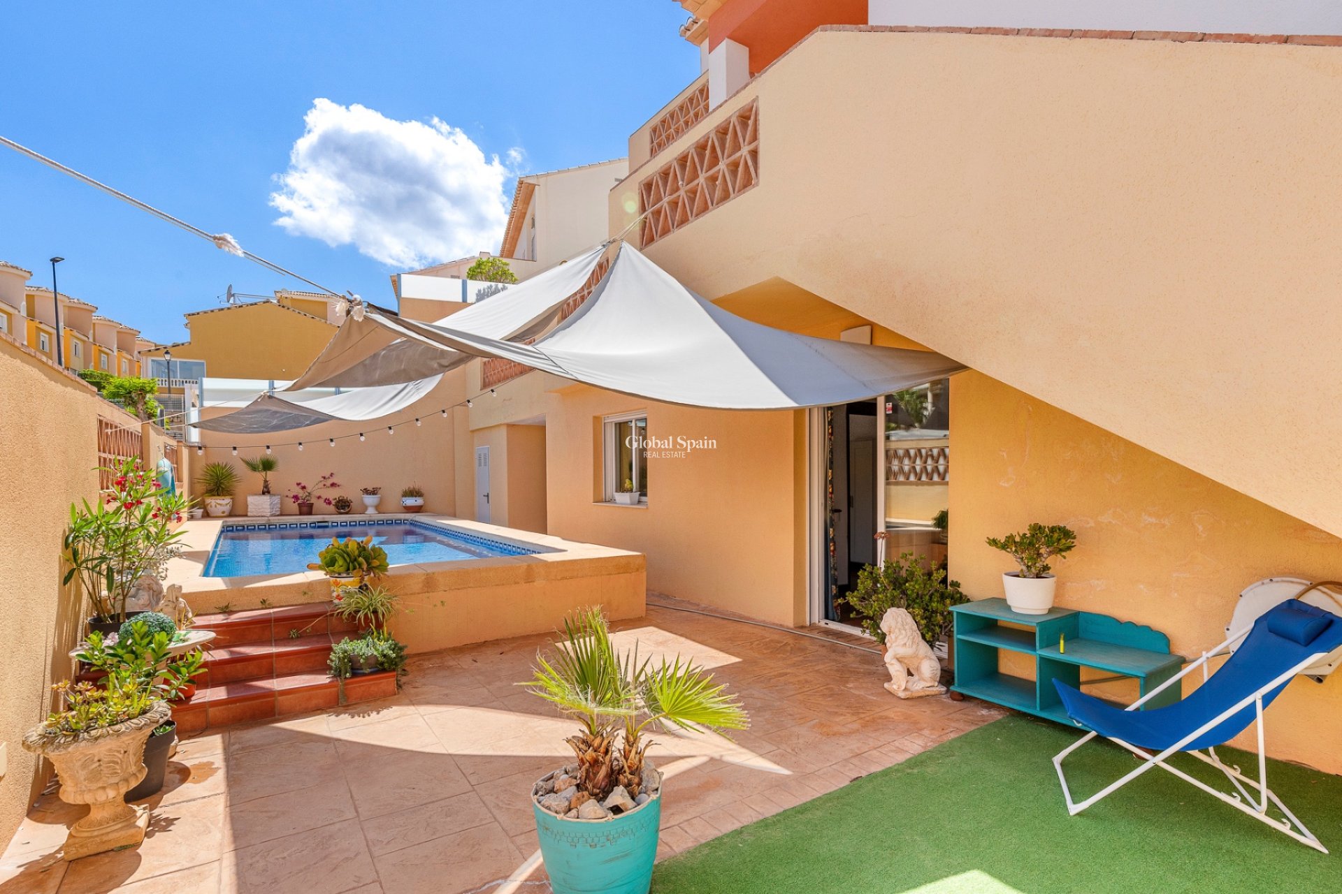 Resale - VILLA -
ALFAZ DEL PI