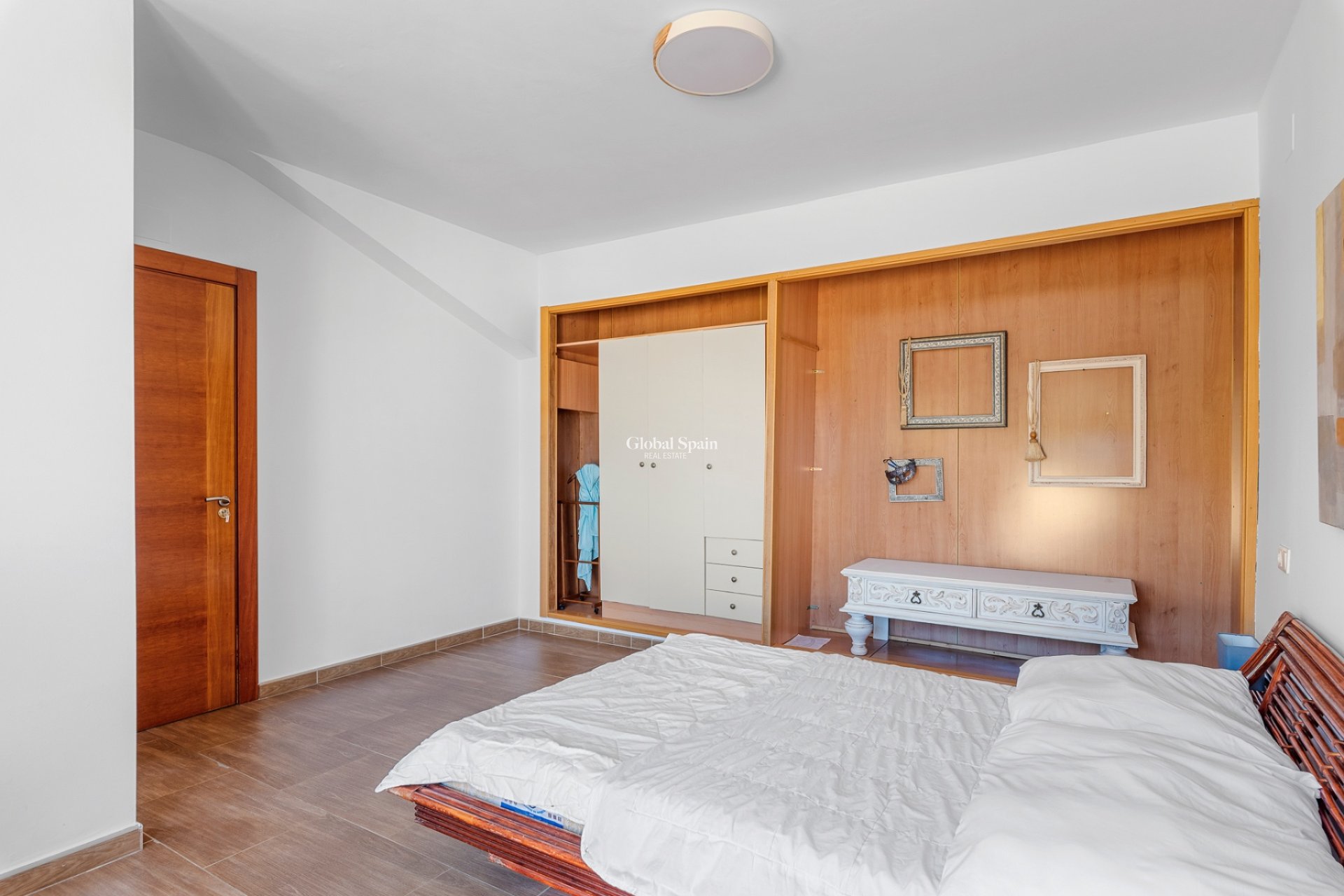 Resale - VILLA -
ALFAZ DEL PI