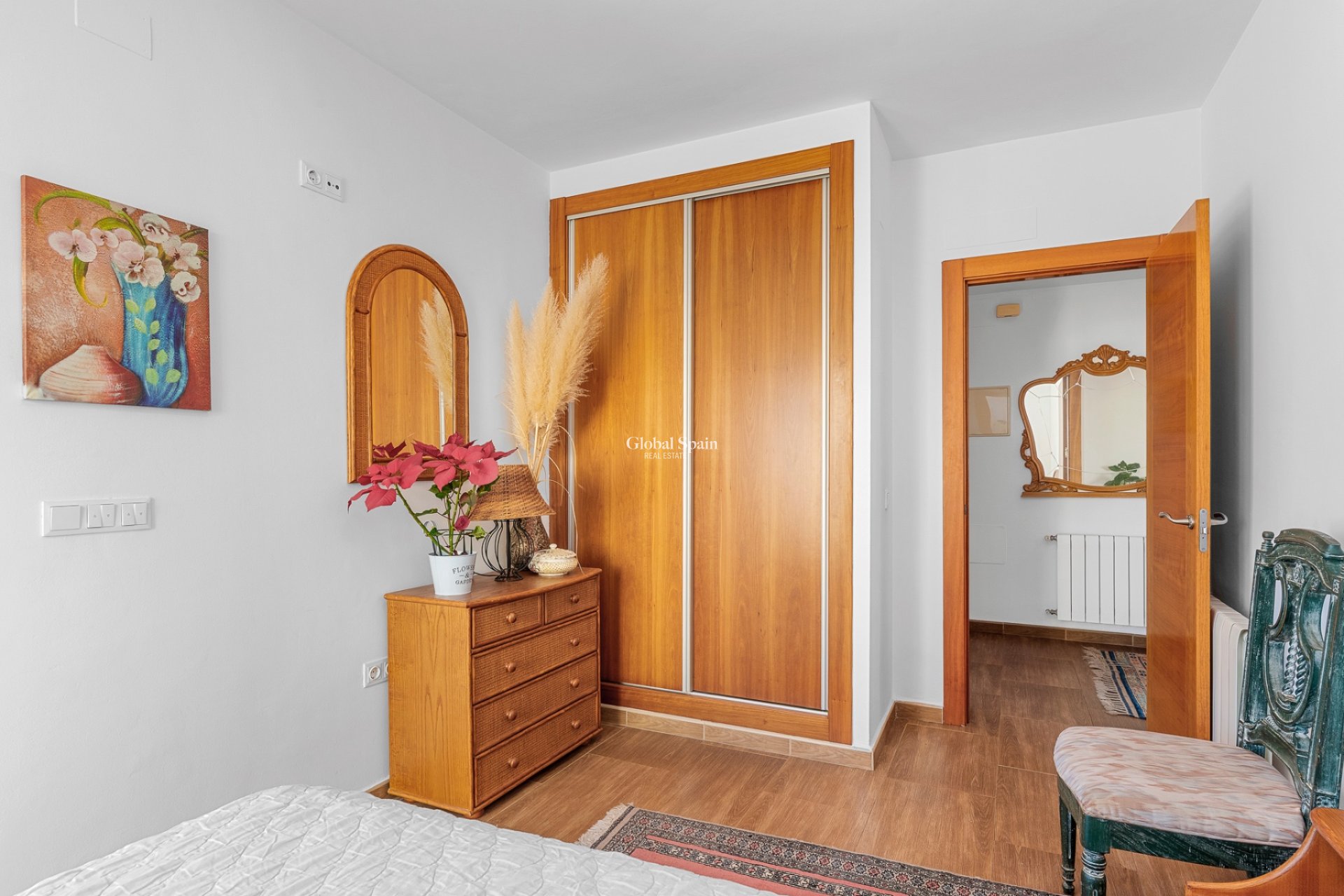 Resale - VILLA -
ALFAZ DEL PI