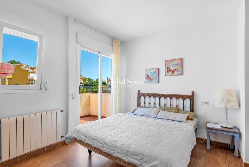 Resale - VILLA -
ALFAZ DEL PI