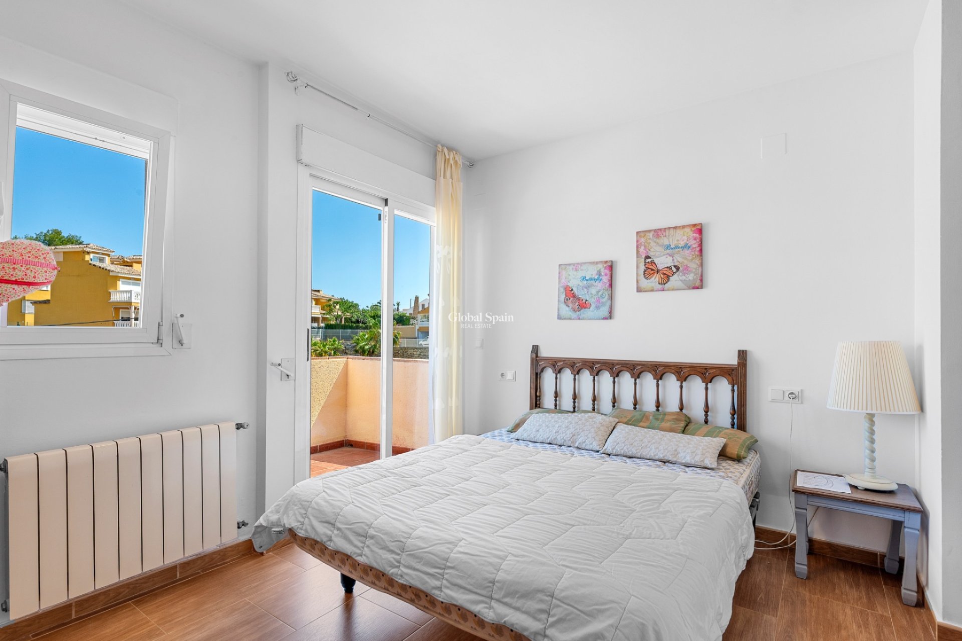 Resale - VILLA -
ALFAZ DEL PI