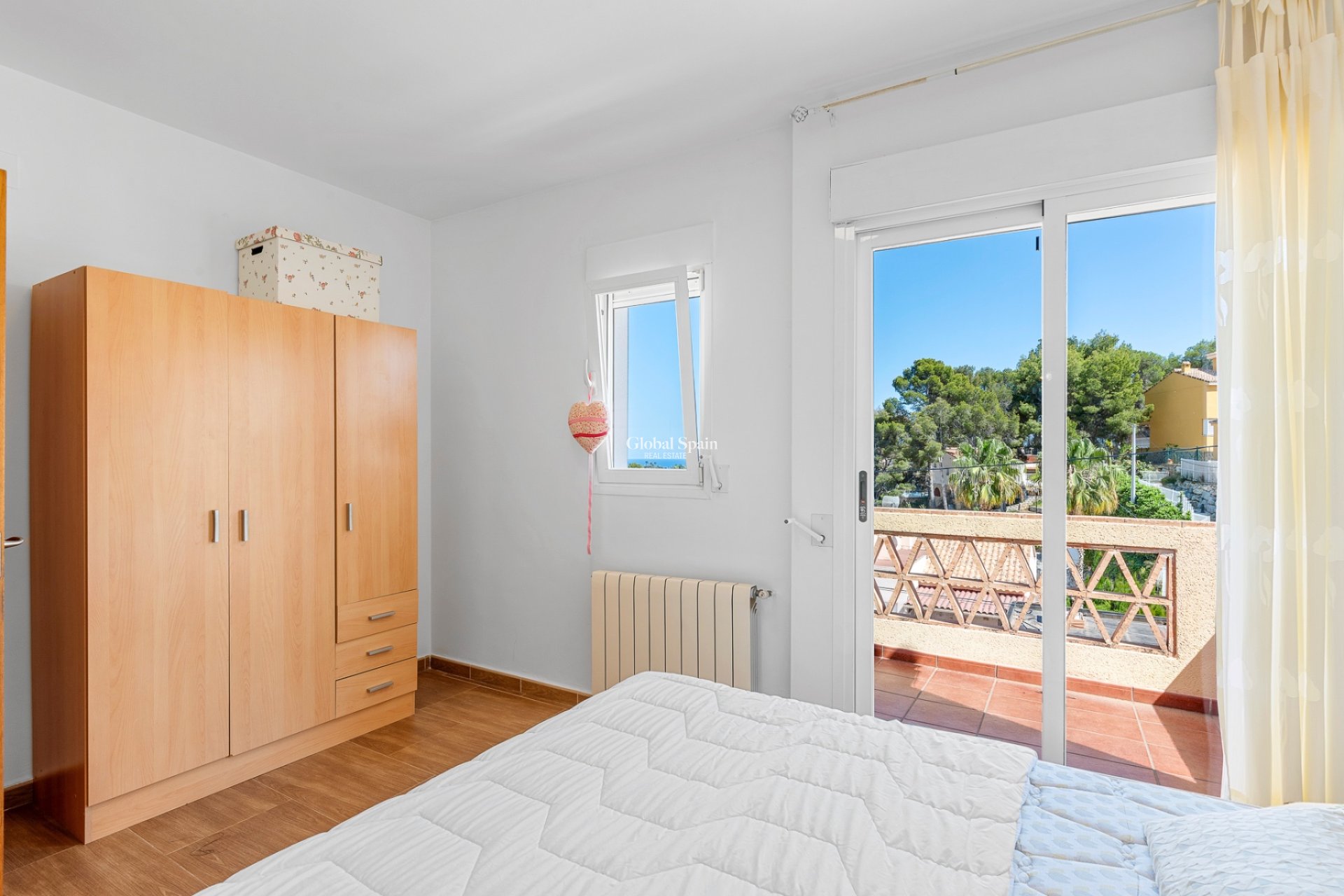 Resale - VILLA -
ALFAZ DEL PI