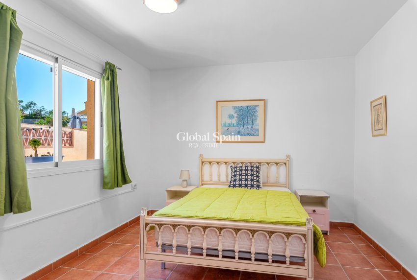 Resale - VILLA -
ALFAZ DEL PI
