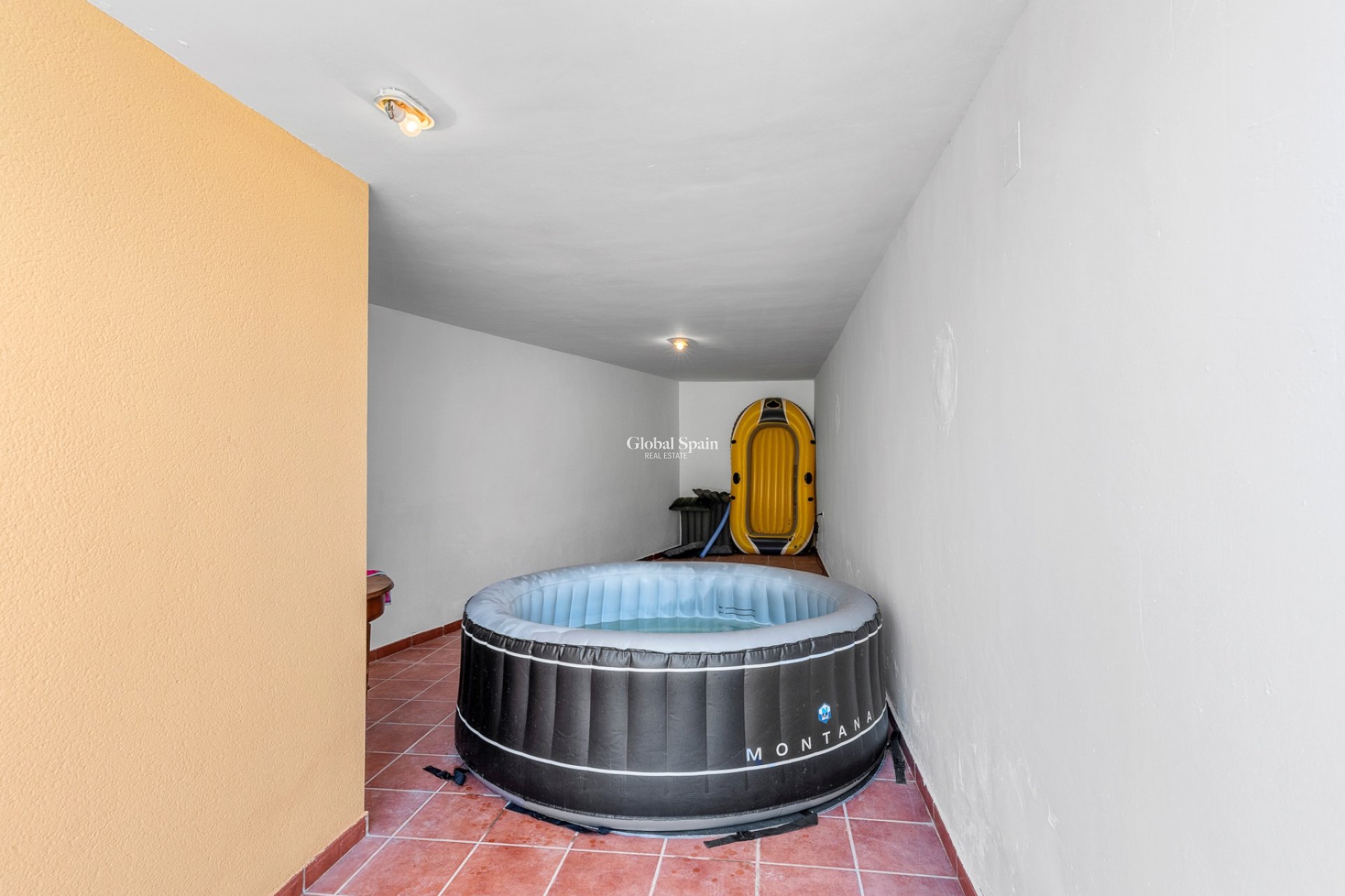 Resale - VILLA -
ALFAZ DEL PI
