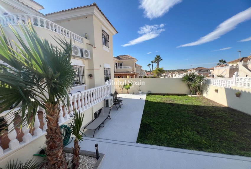 Resale - Villa -
ALGORFA - Algorfa