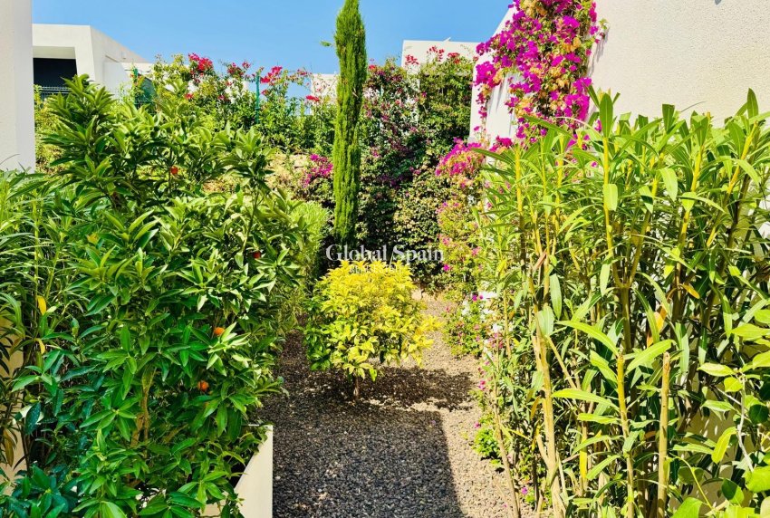 Resale - VILLA -
ALGORFA - Club De Golf La Finca