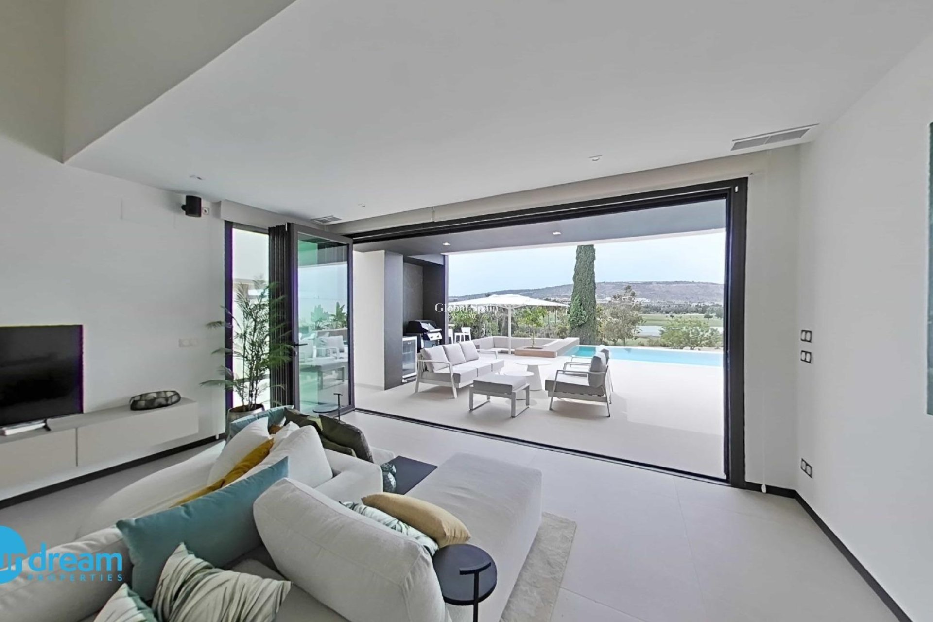 Resale - VILLA -
ALGORFA - Comunidad valenciana