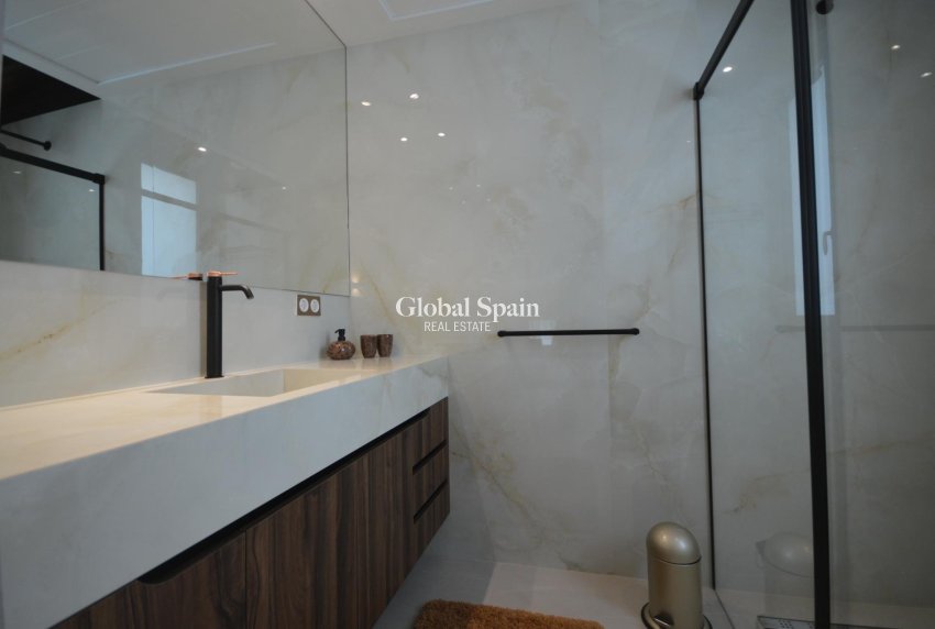 Resale - VILLA -
ALGORFA - Comunidad valenciana