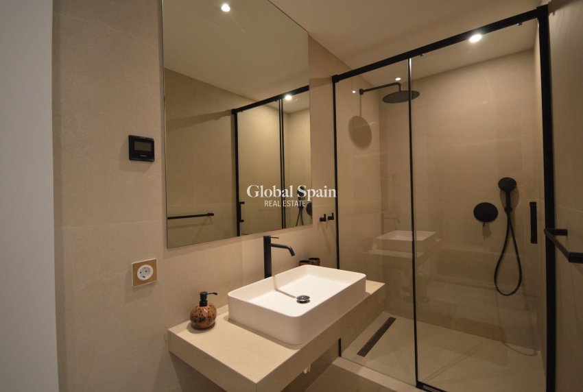 Resale - VILLA -
ALGORFA - Comunidad valenciana