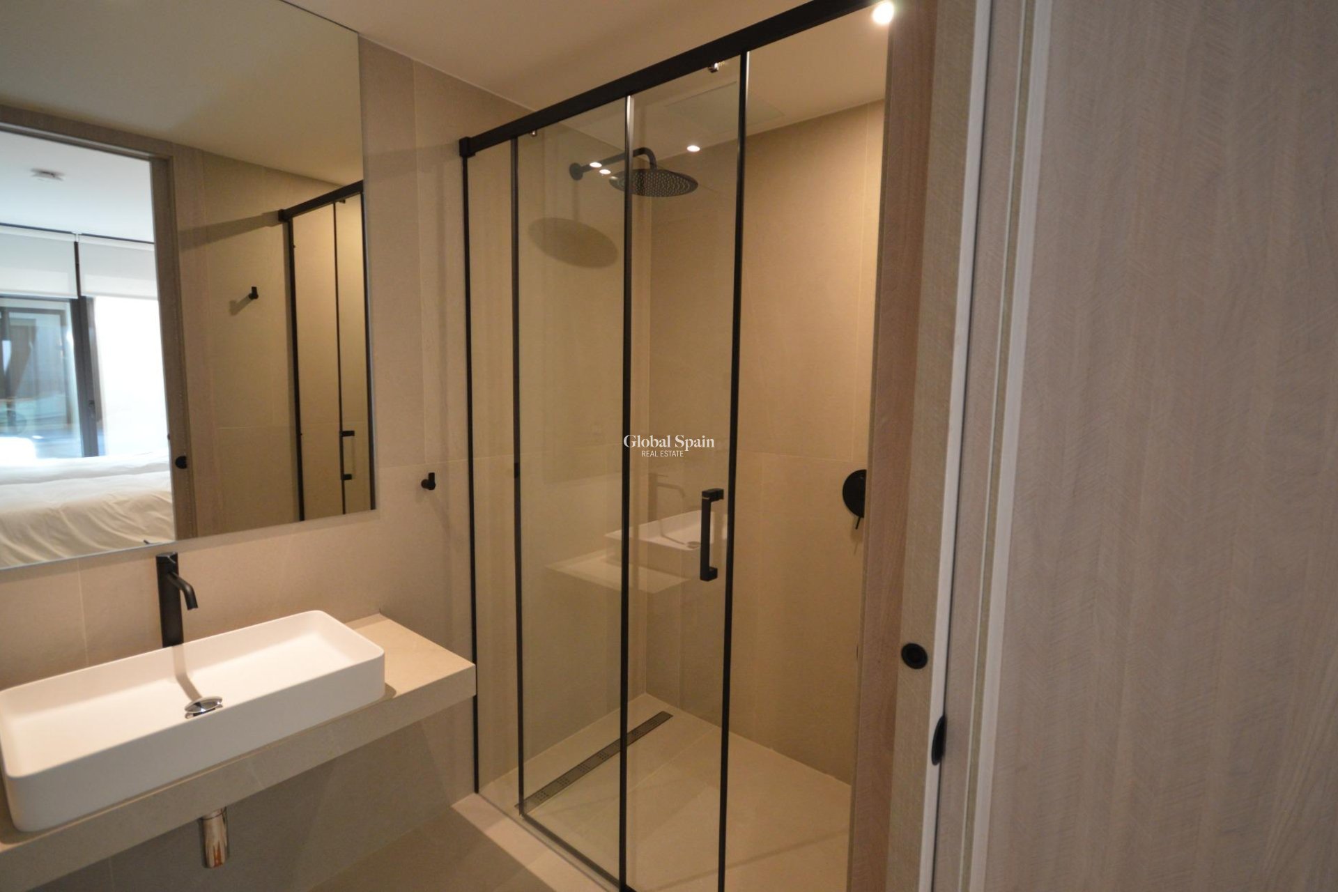 Resale - VILLA -
ALGORFA - Comunidad valenciana