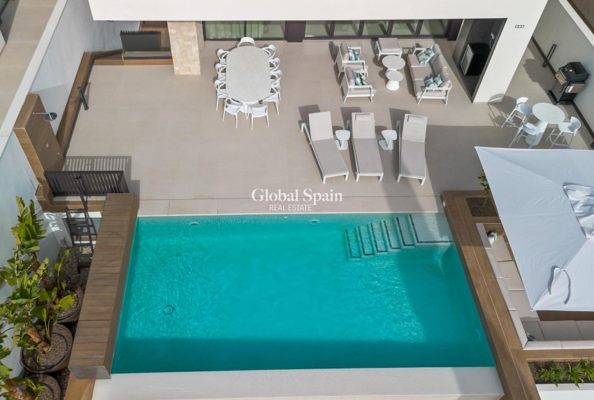 Resale - VILLA -
ALGORFA - Comunidad valenciana