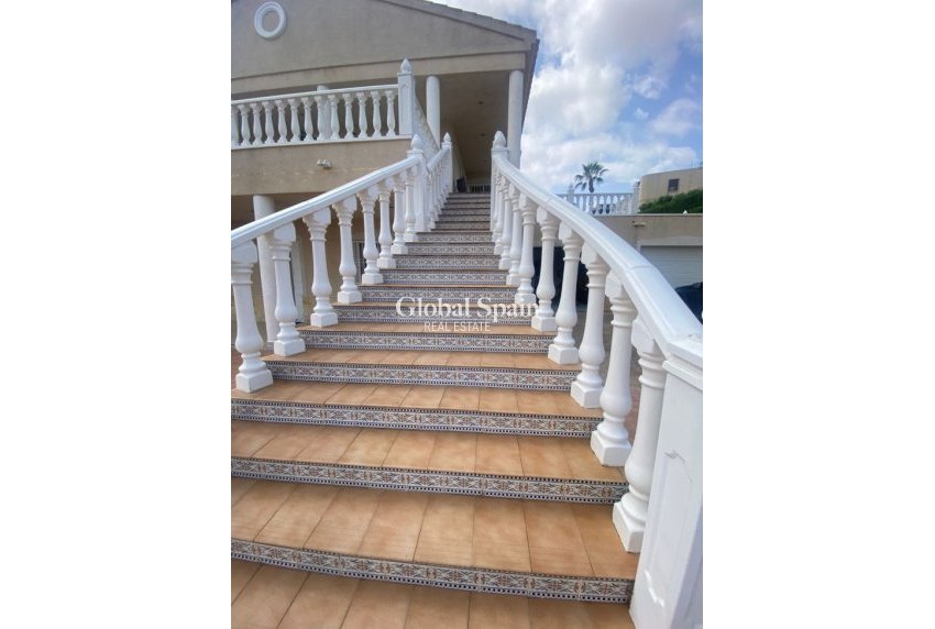 Resale - VILLA -
ALGORFA - Inland