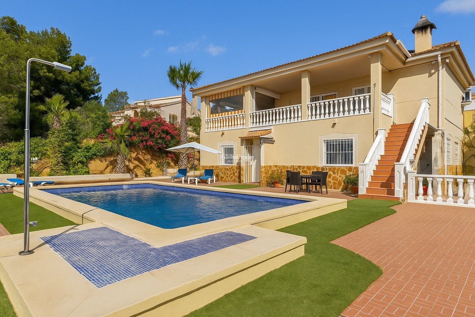 Resale - VILLA -
ALGORFA - Inland