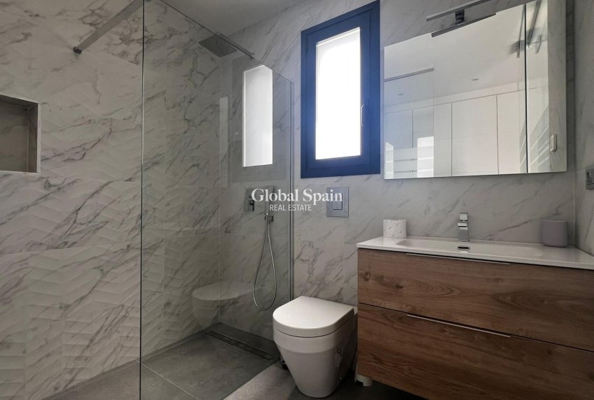 Resale - VILLA -
ALGORFA - Inland