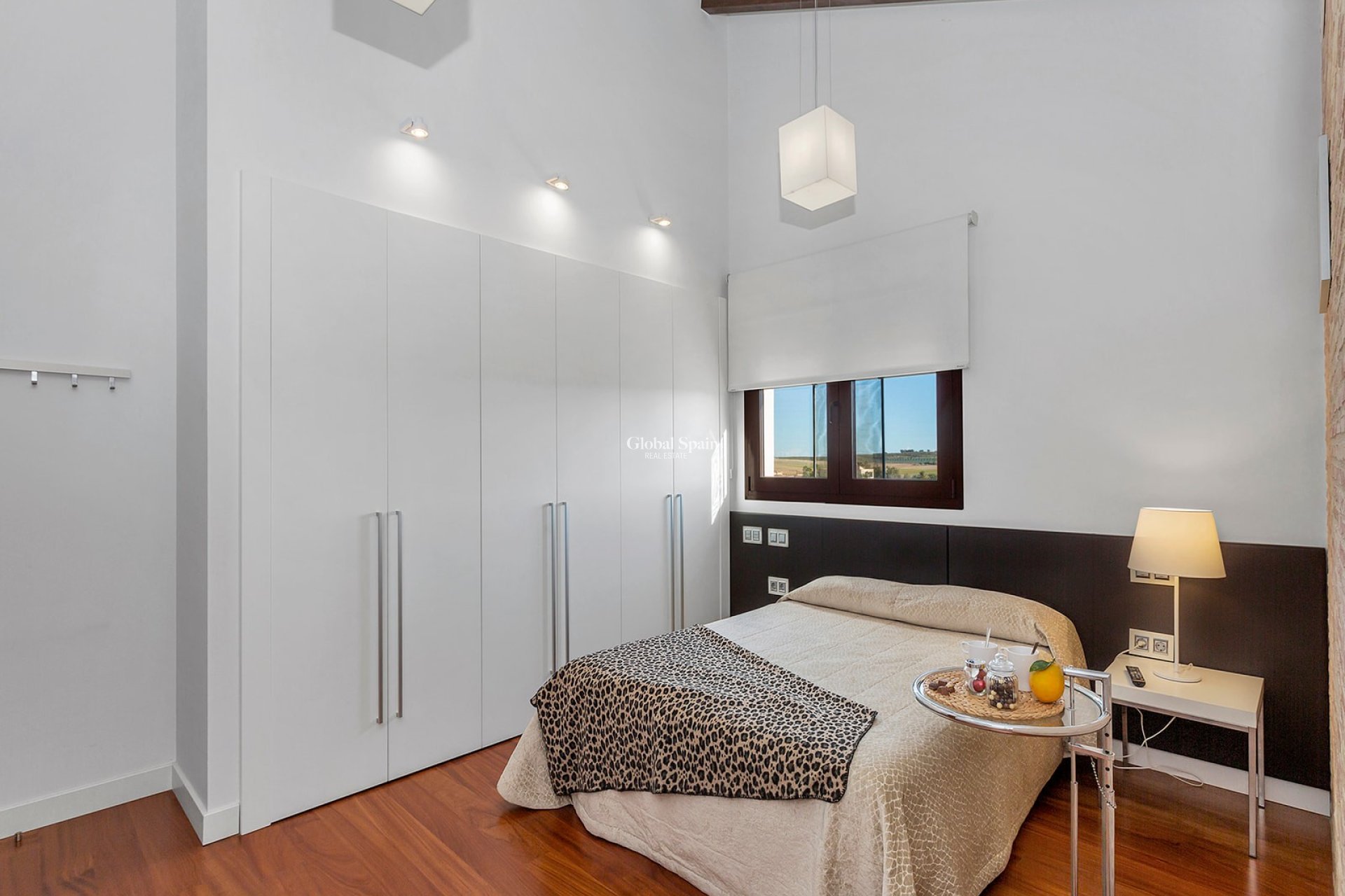 Resale - VILLA -
ALGORFA - Inland