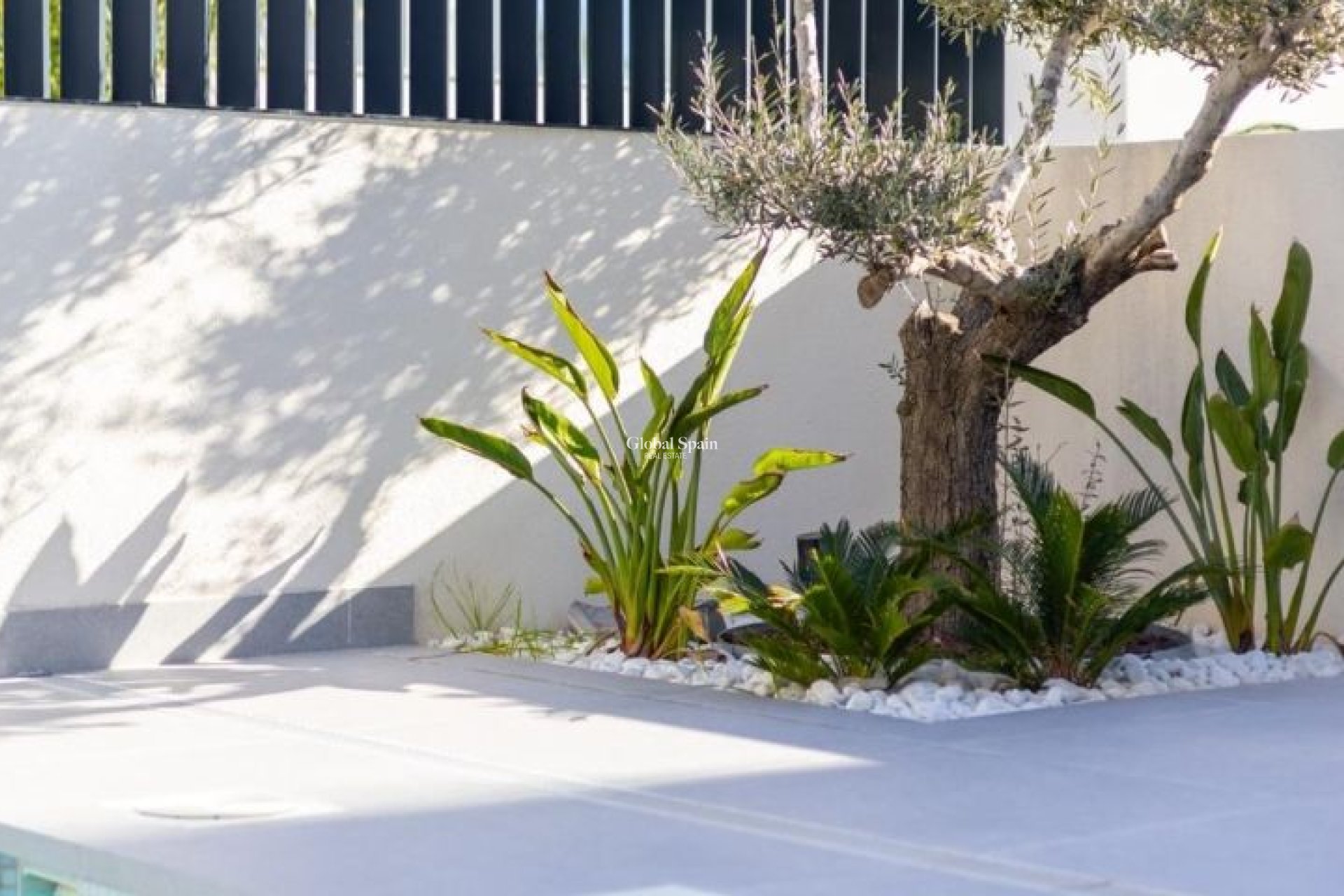 Resale - VILLA -
ALGORFA - Inland