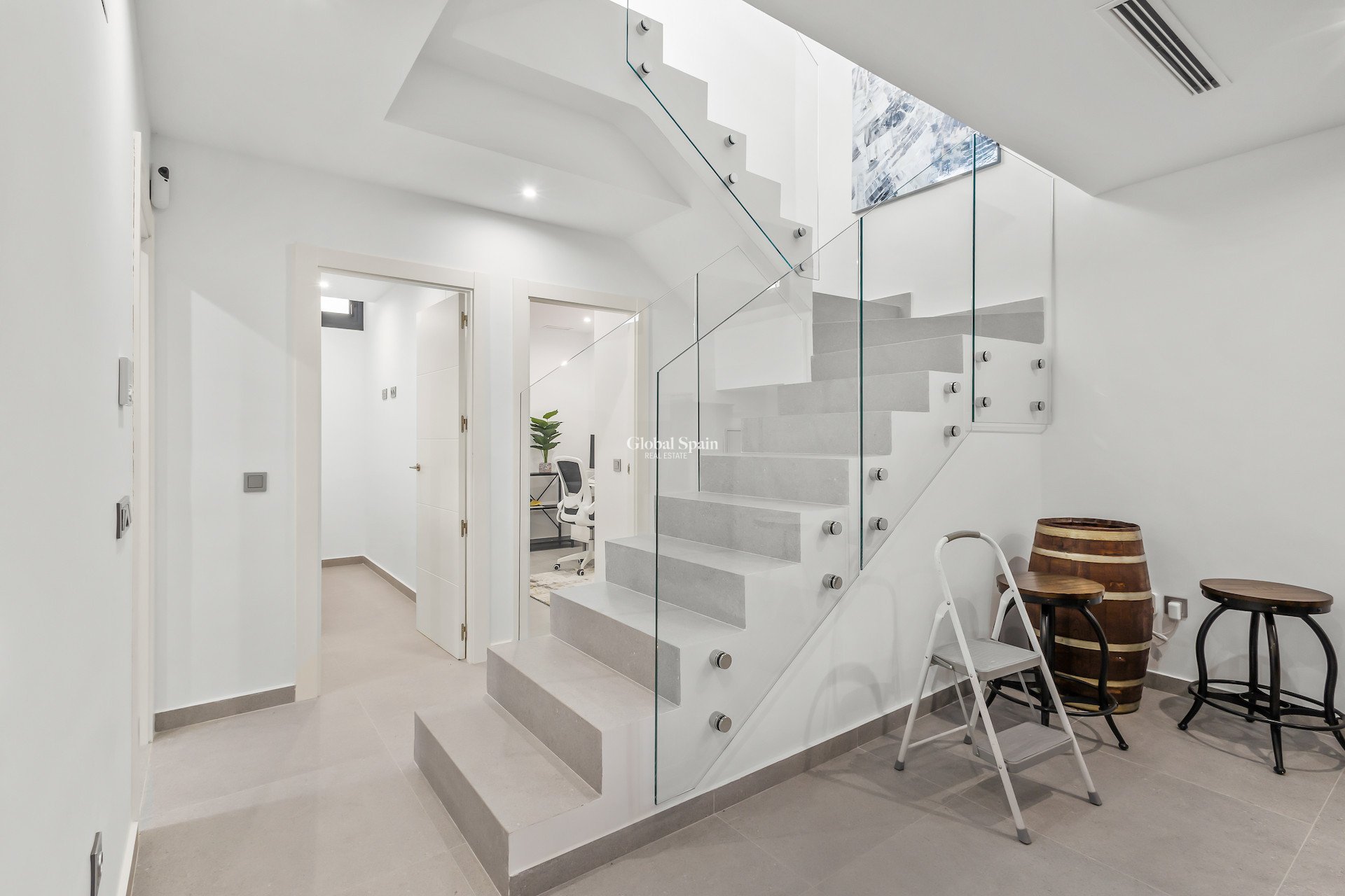 Resale - VILLA -
ALGORFA - Inland