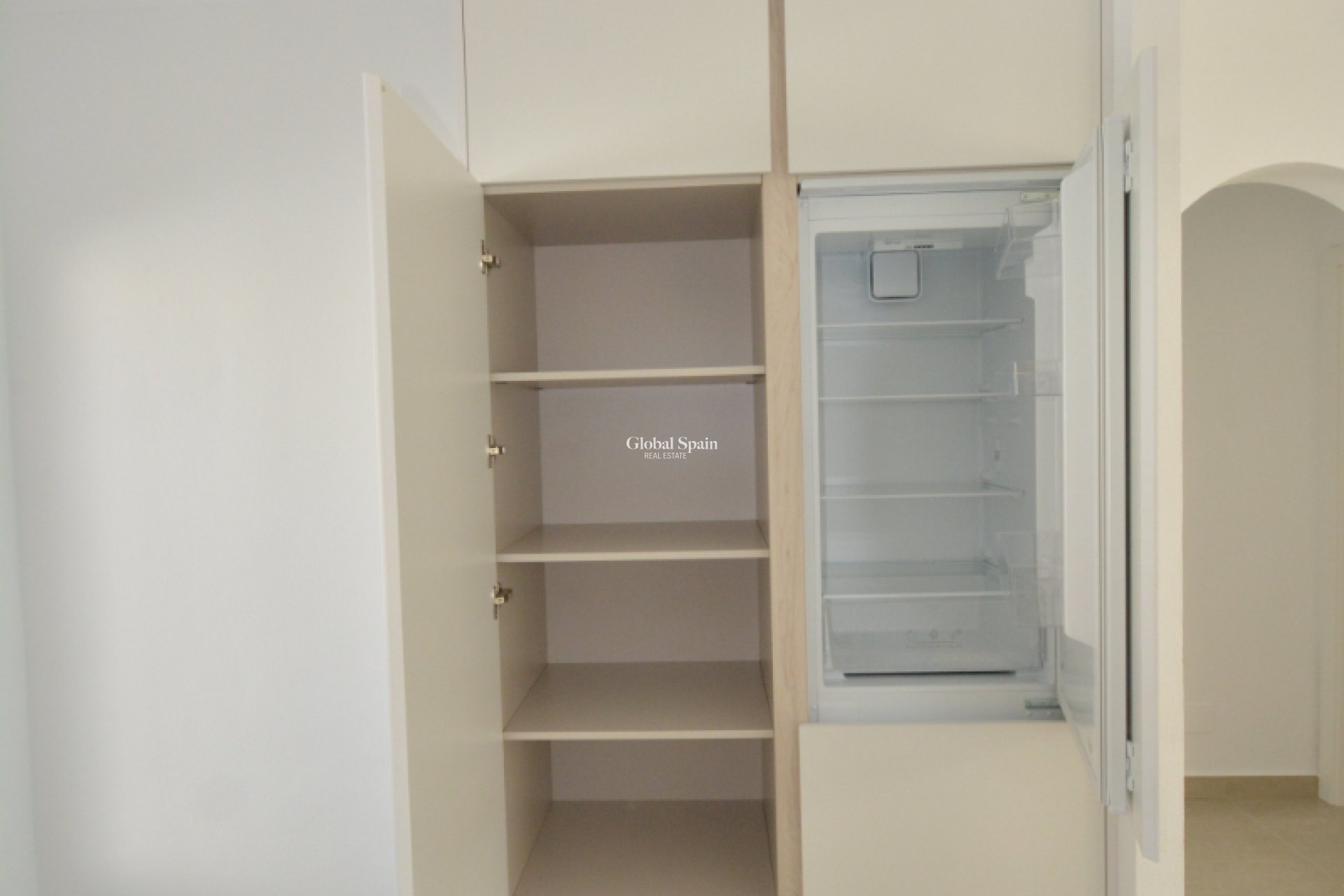 Resale - VILLA -
ALGORFA - Inland