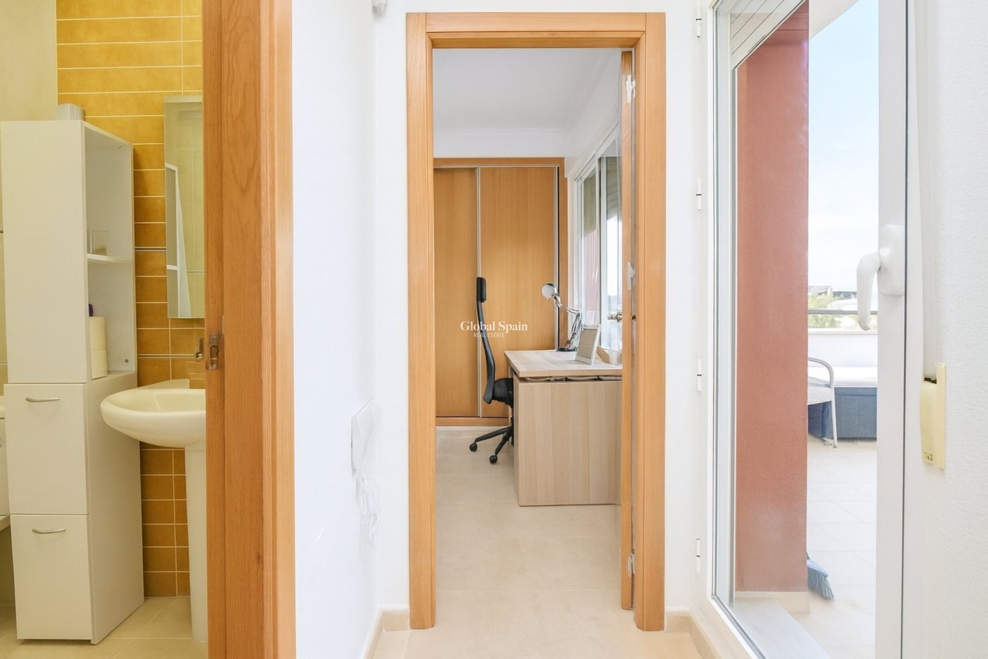 Resale - VILLA -
ALGORFA - Inland