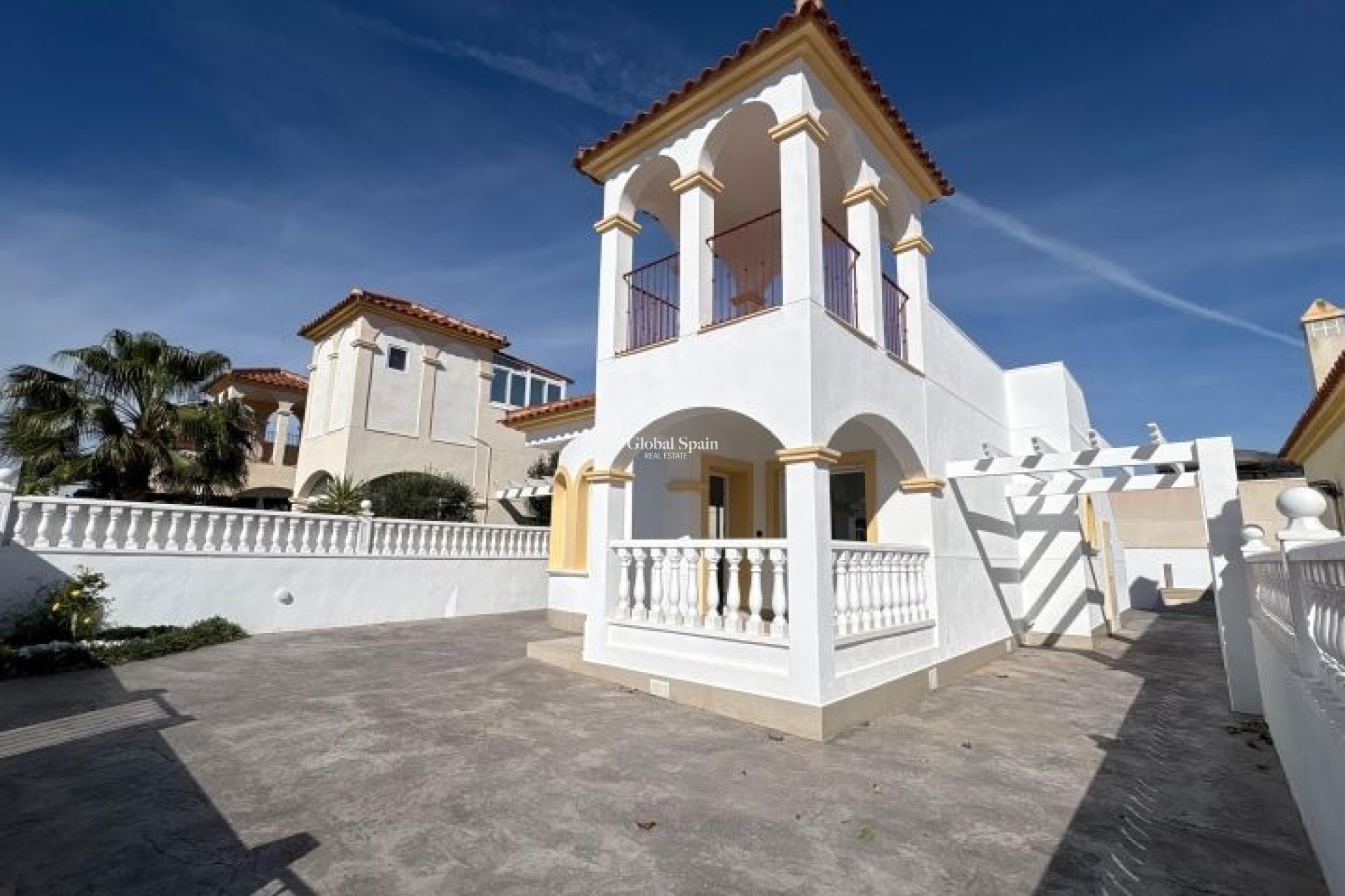 Resale - VILLA -
ALGORFA - Inland
