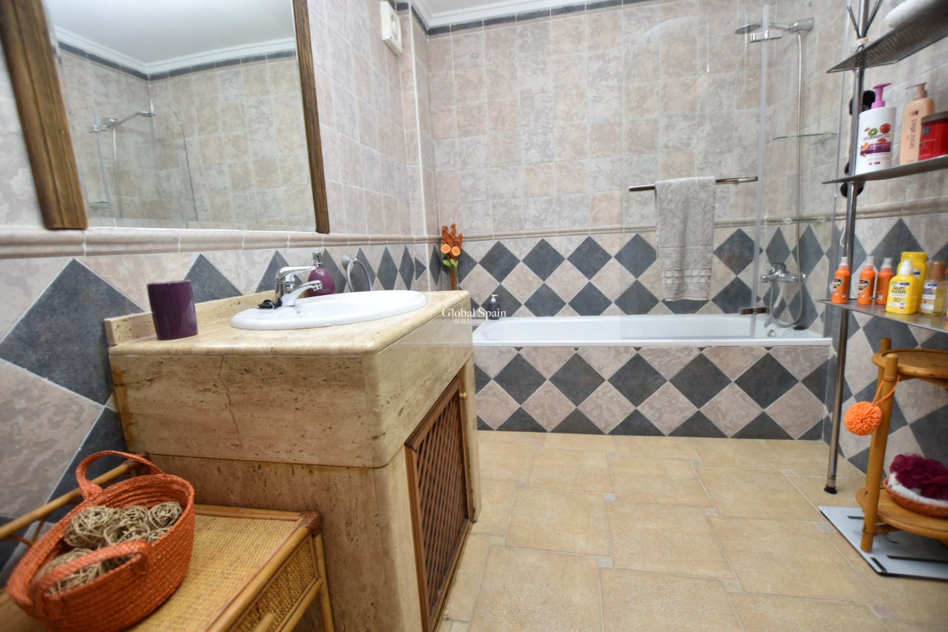 Resale - VILLA -
ALGORFA - Inland