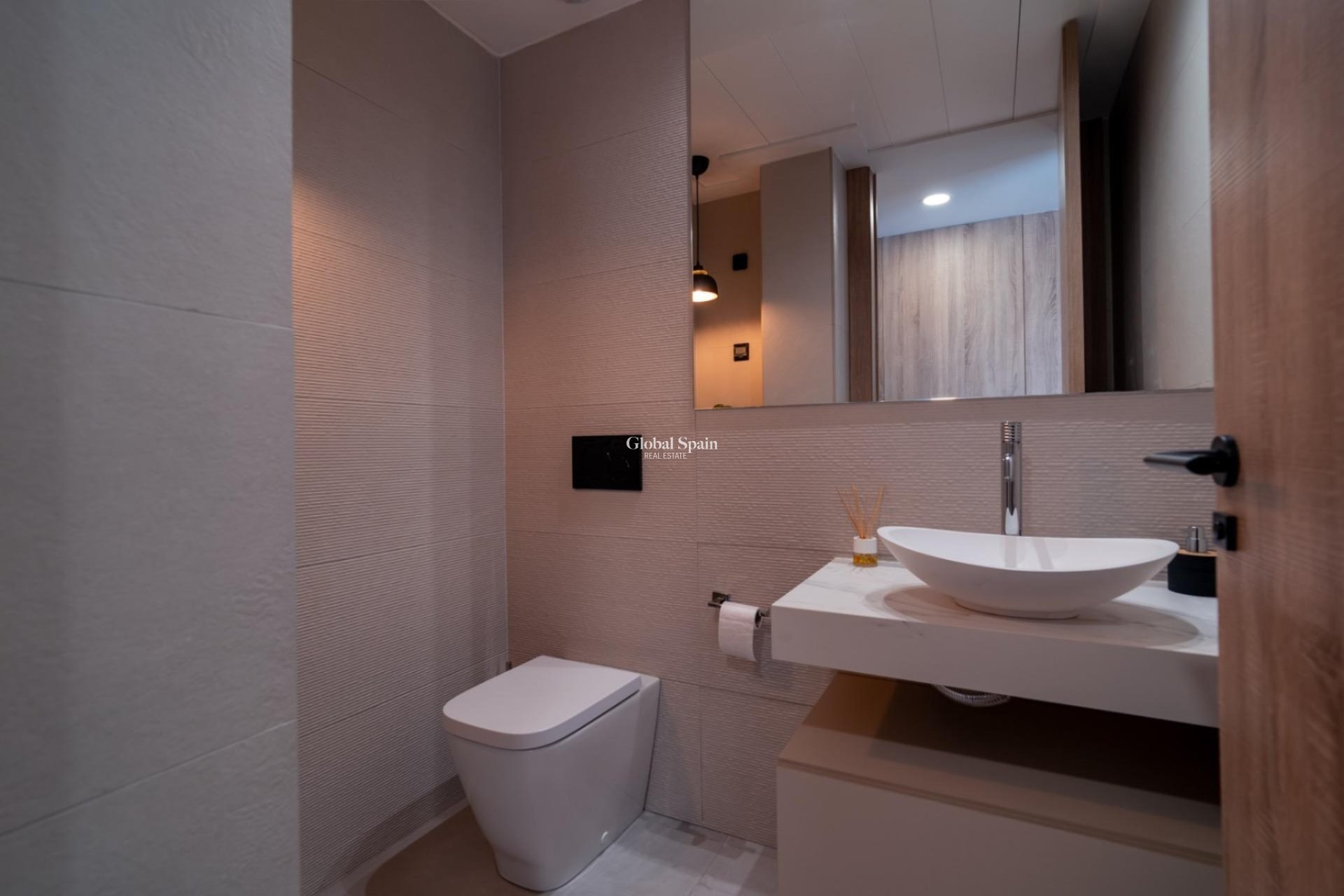 Resale - VILLA -
ALGORFA - Inland