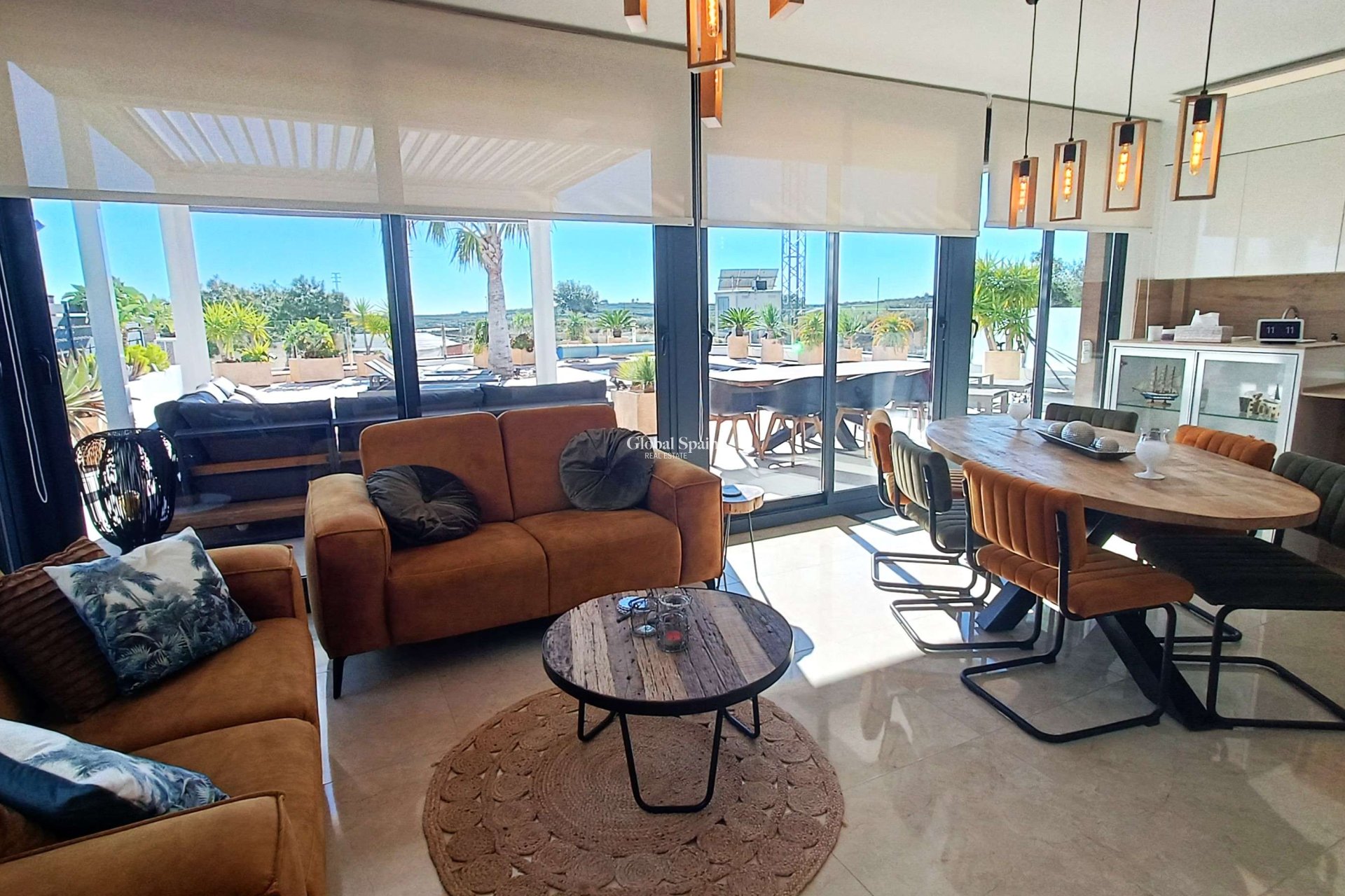 Resale - VILLA -
ALGORFA - Inland