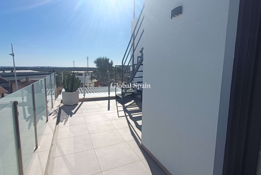 Resale - VILLA -
ALGORFA - Inland