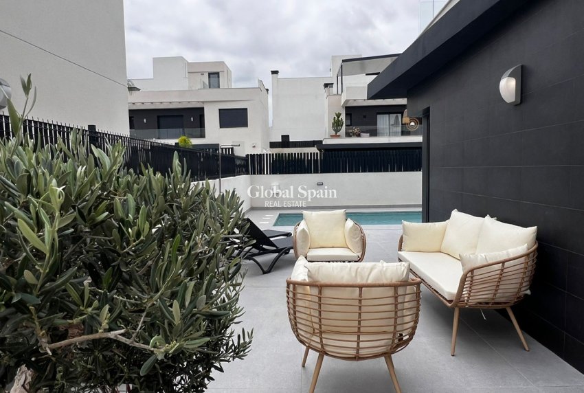 Resale - VILLA -
ALGORFA - Inland