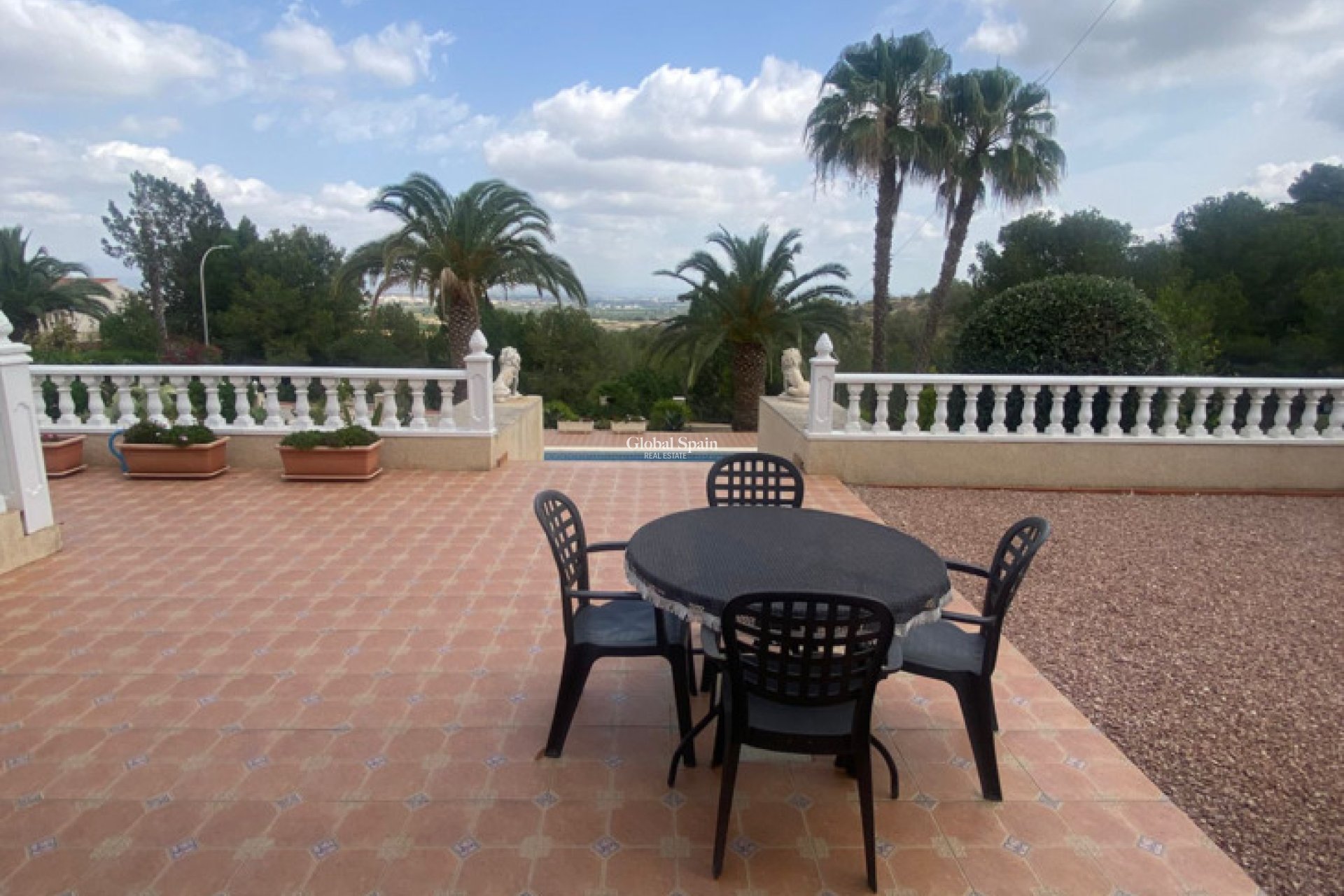 Resale - VILLA -
ALGORFA - Inland