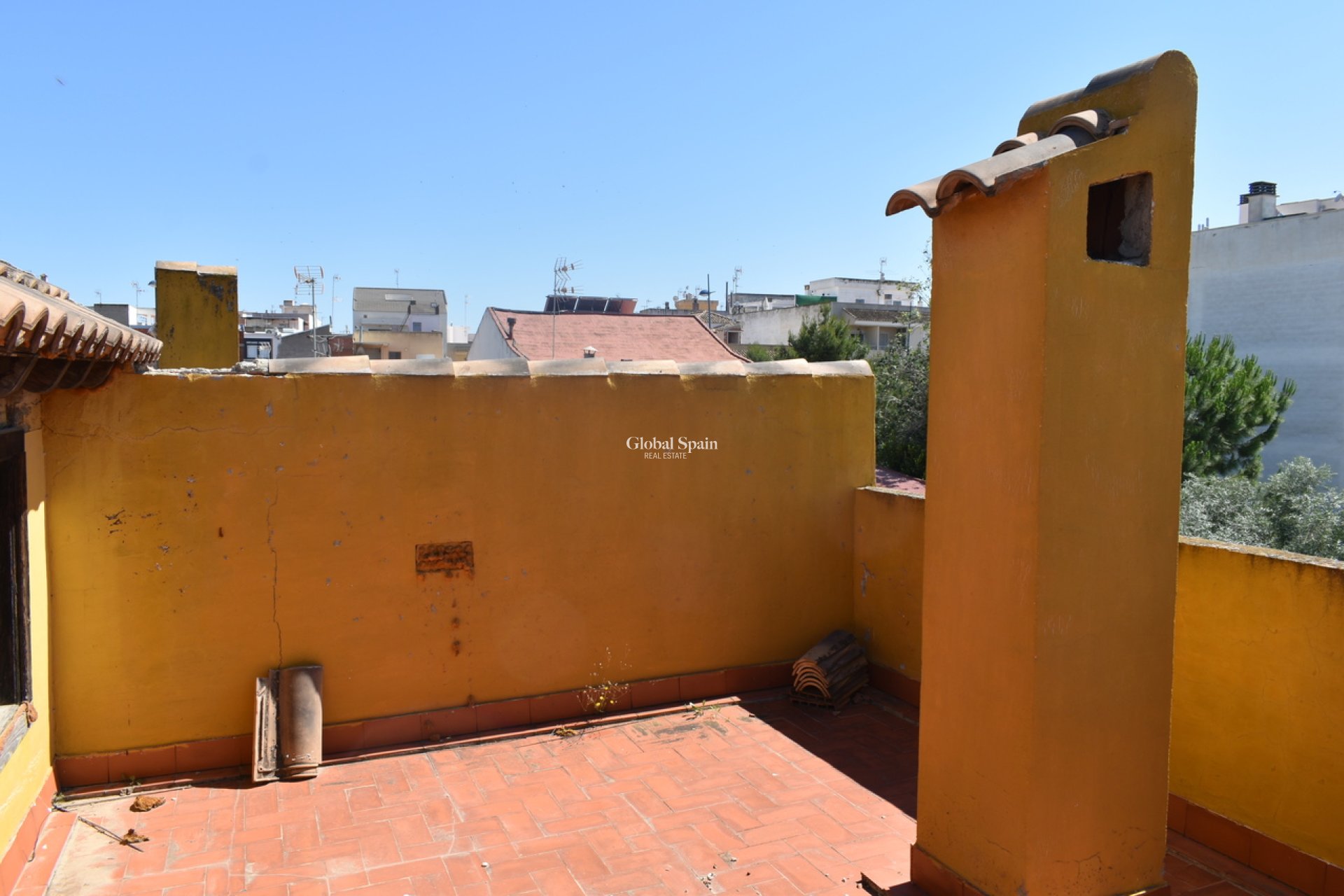 Resale - VILLA -
ALGORFA - Inland