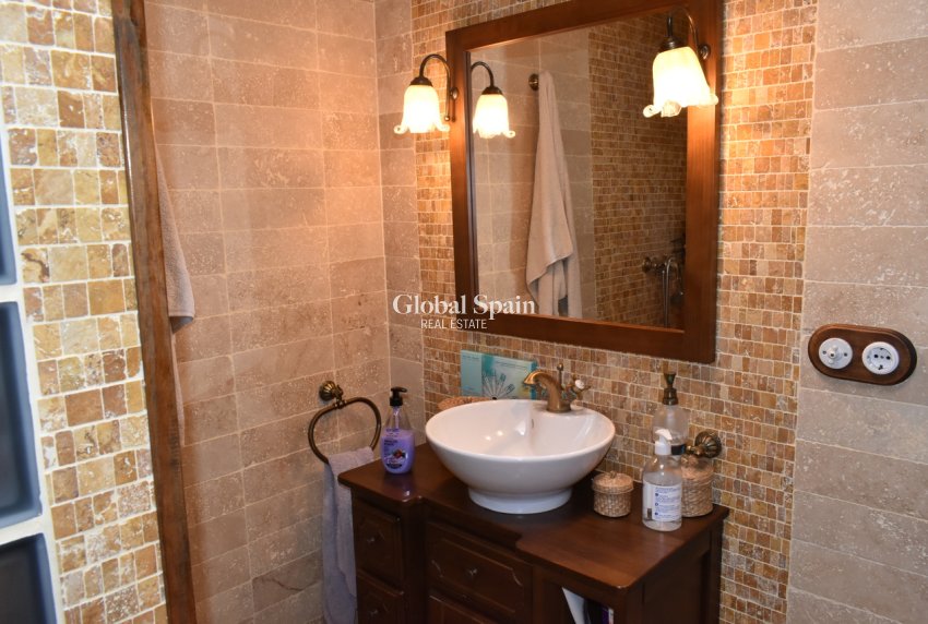 Resale - VILLA -
ALGORFA - Inland