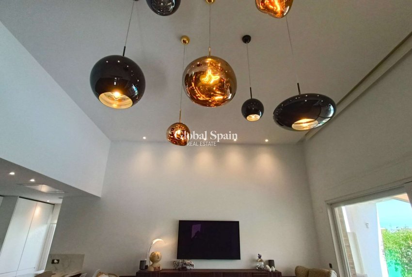 Resale - VILLA -
ALGORFA - Inland