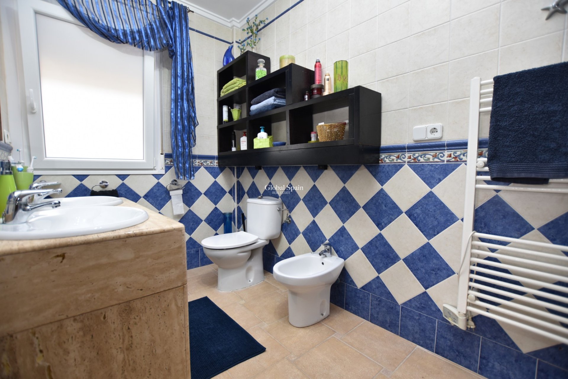 Resale - VILLA -
ALGORFA - Inland