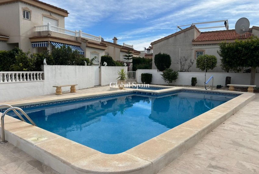 Resale - VILLA -
ALGORFA - Inland
