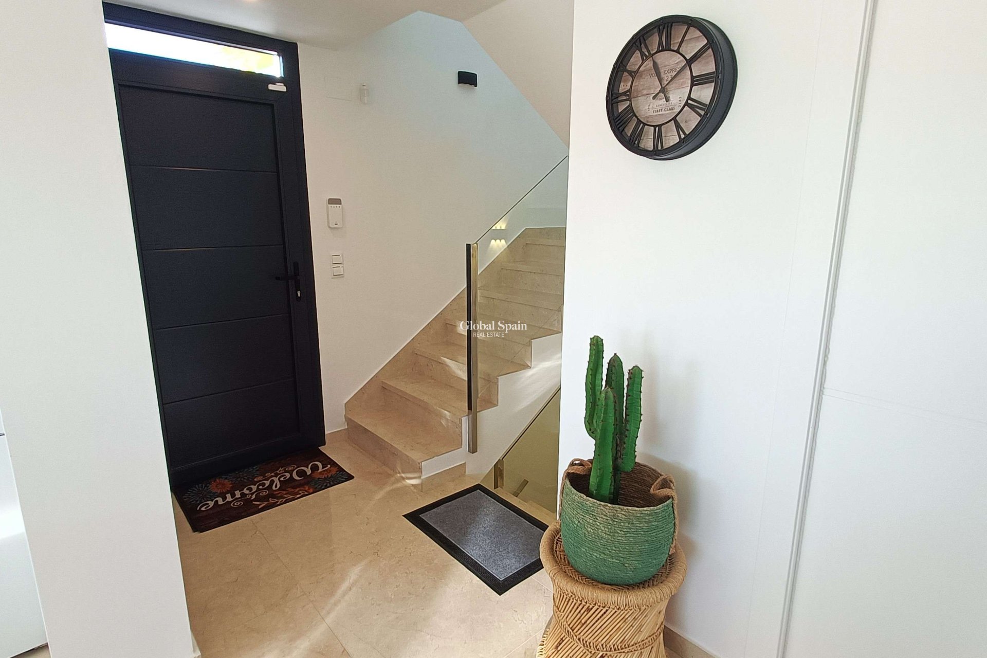 Resale - VILLA -
ALGORFA - Inland