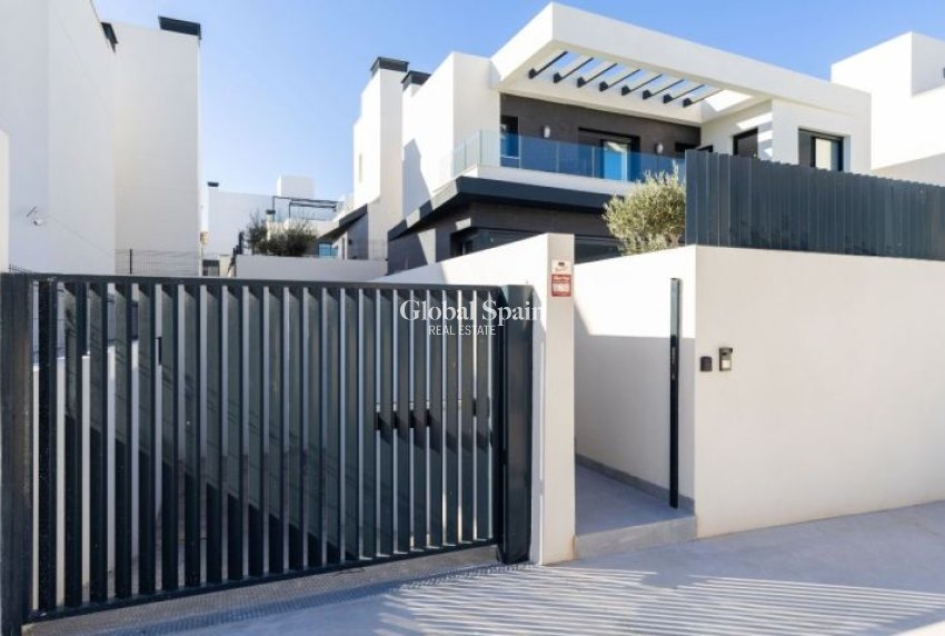 Resale - VILLA -
ALGORFA - Inland