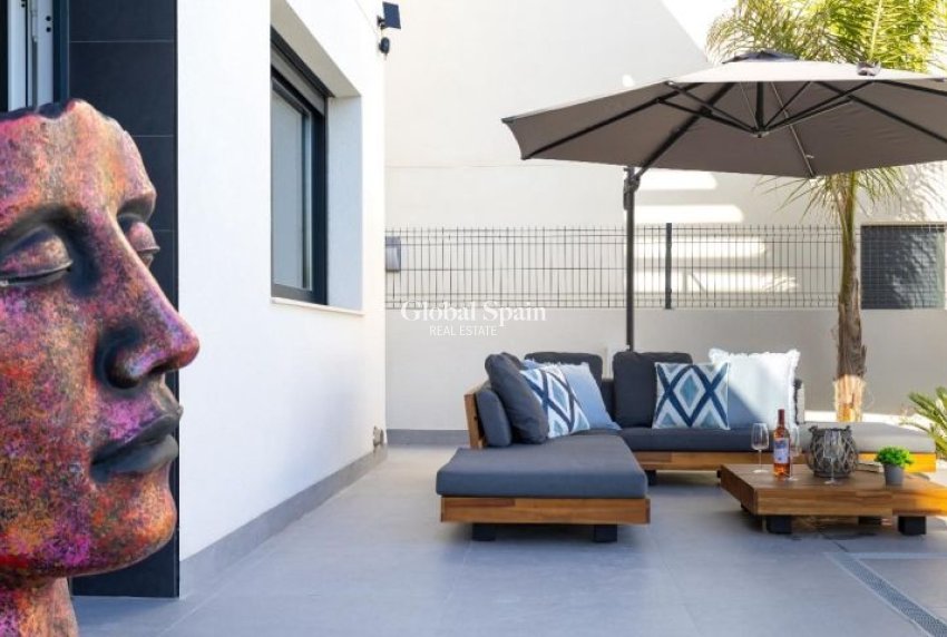 Resale - VILLA -
ALGORFA - Inland