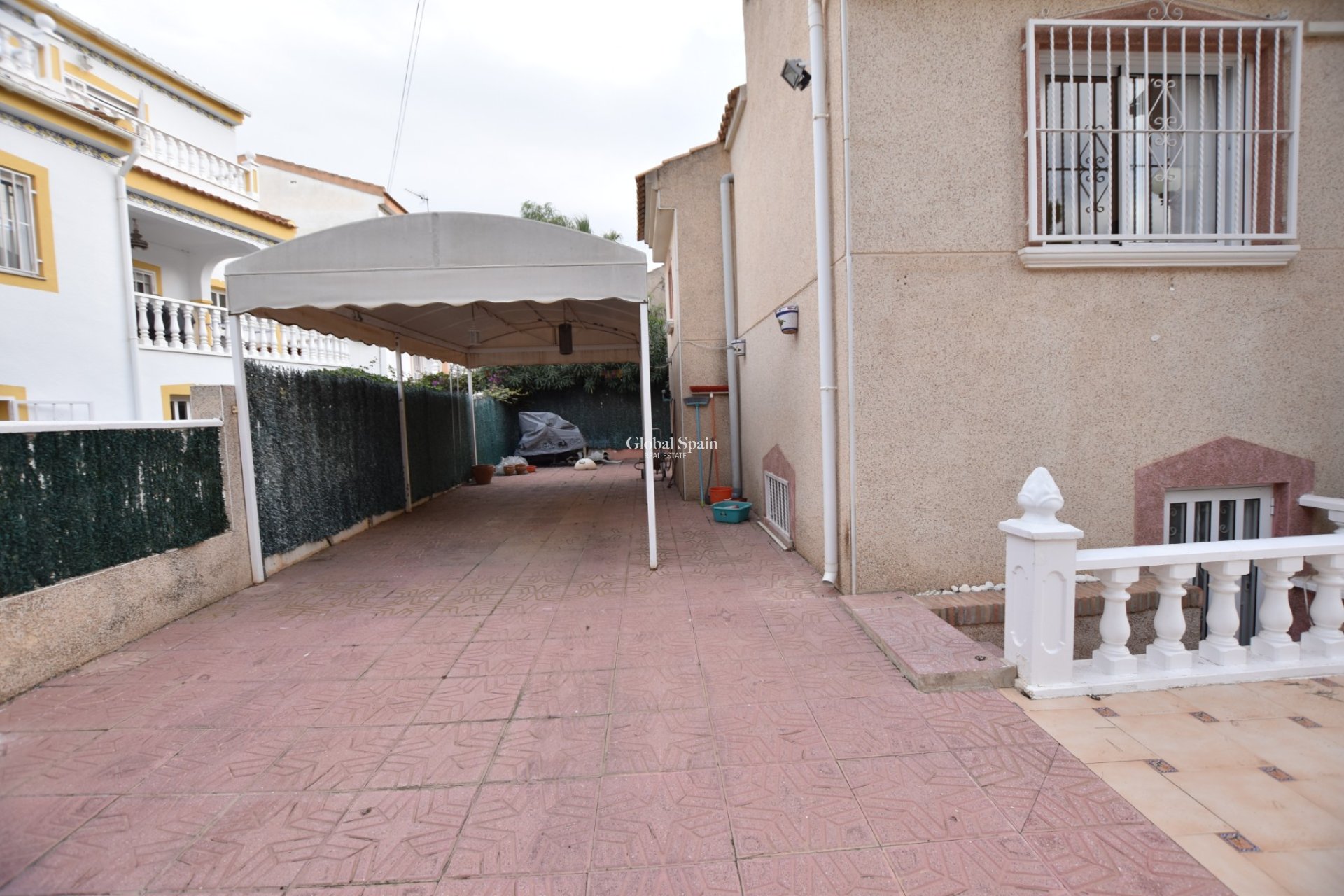 Resale - VILLA -
ALGORFA - Inland